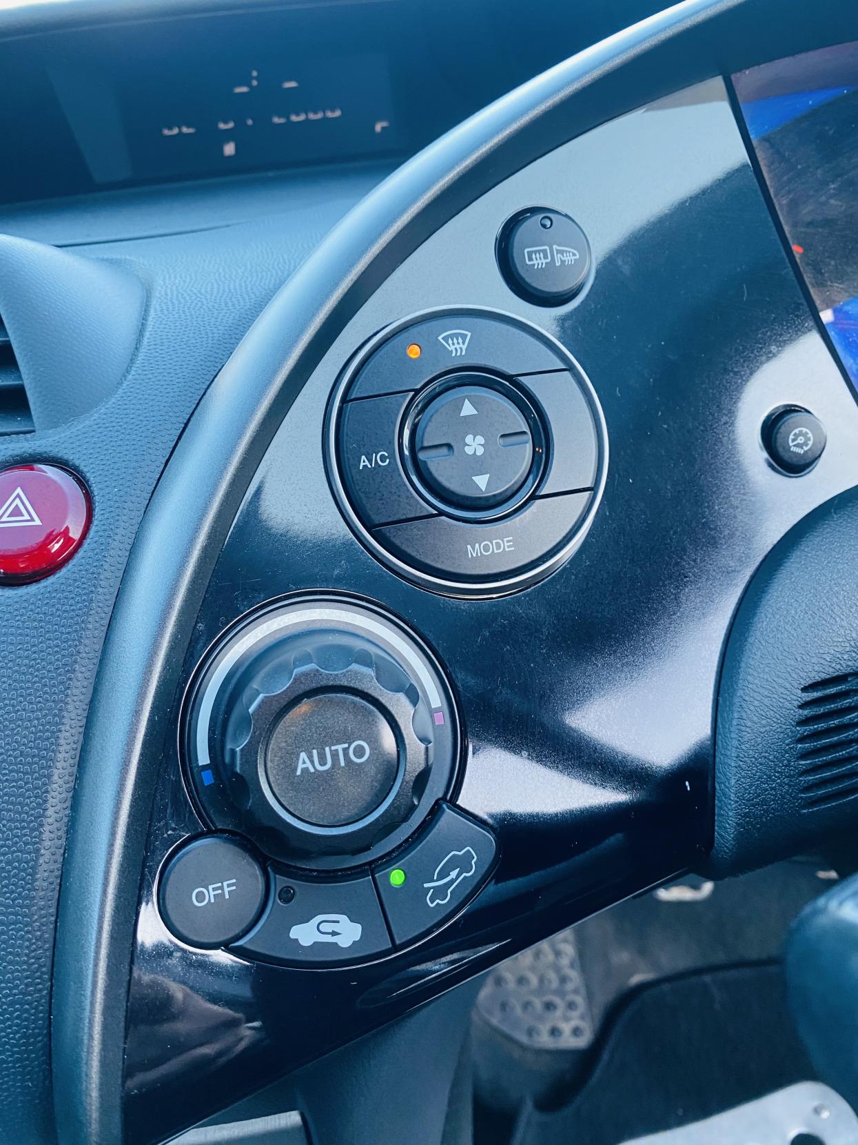 Honda Civic 1.8 i-VTEC SE Hatchback 5dr Petrol Manual (152 g/km, 138 bhp)