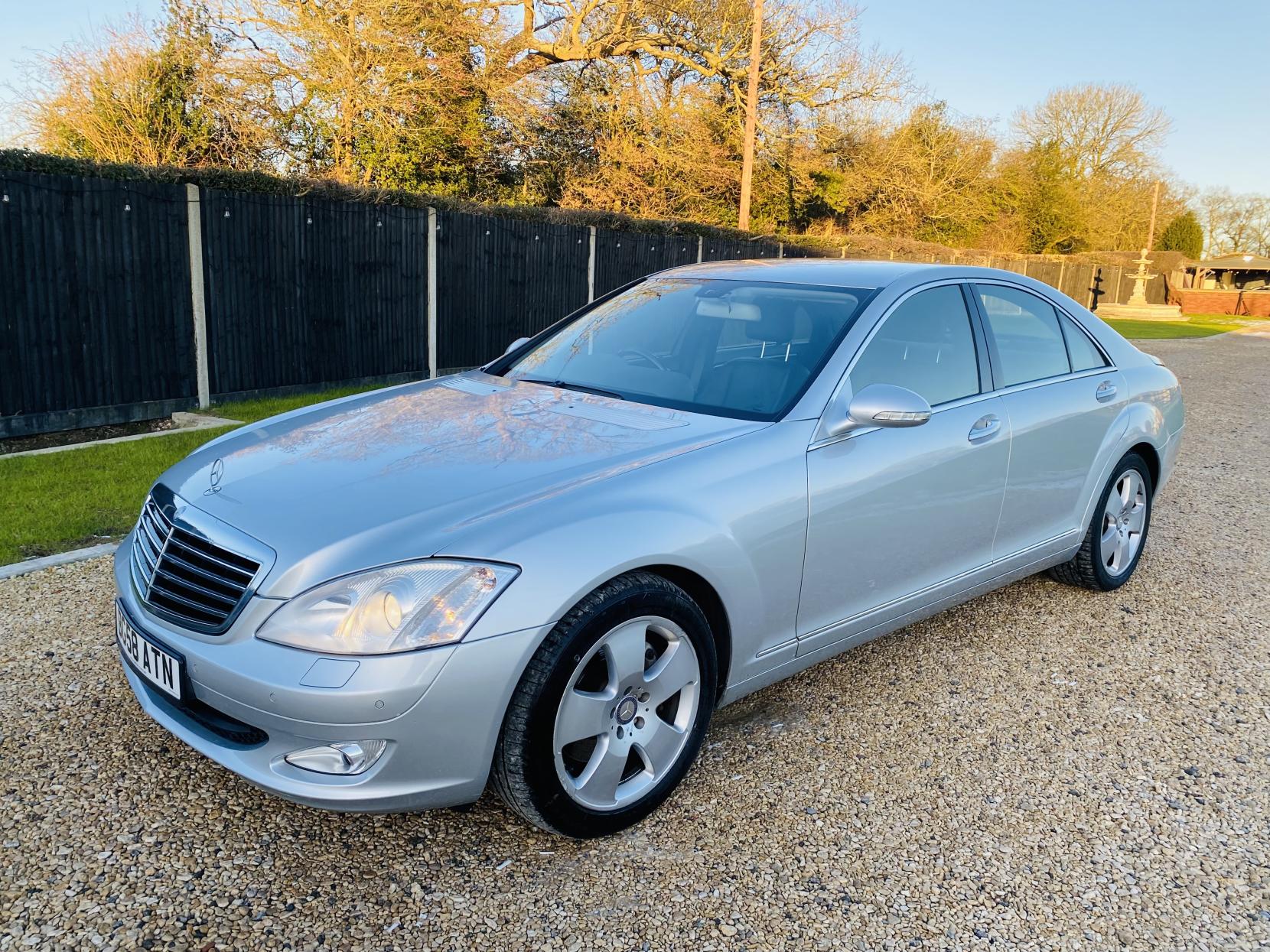 Mercedes-Benz S Class 3.0 S320 CDI V6 Saloon 4dr Diesel G-Tronic Euro 4 (231 ps)