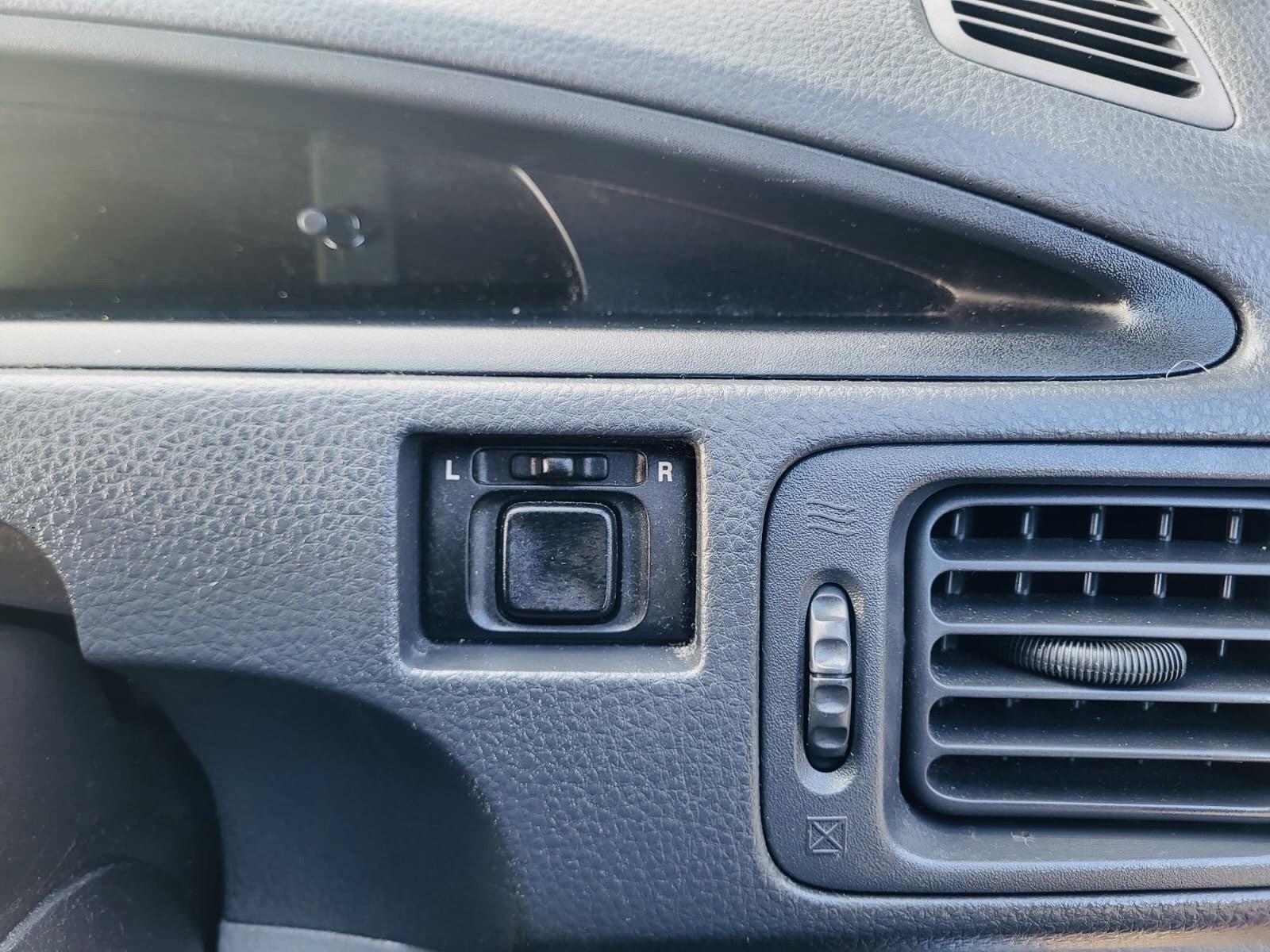 Suzuki Liana 1.6 GL Hatchback 5dr Petrol Manual (171 g/km, 101 bhp)