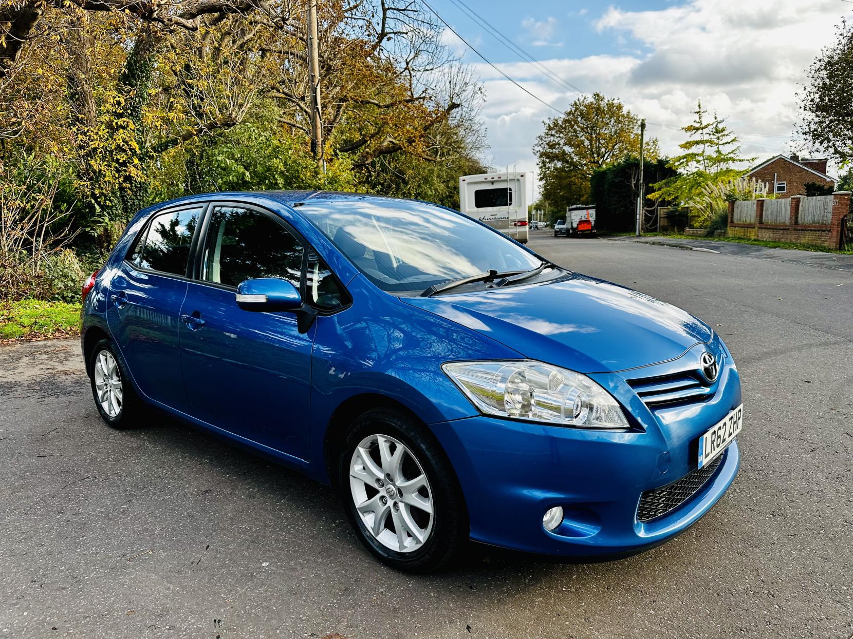 Toyota Auris 1.6 V-Matic Colour Collection Hatchback 5dr Petrol Manual Euro 5 (132 ps)