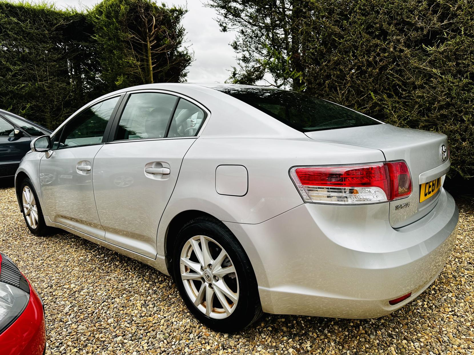 Toyota Avensis 1.8 V-Matic TR Saloon 4dr Petrol Multidrive Euro 5 (146 ps)