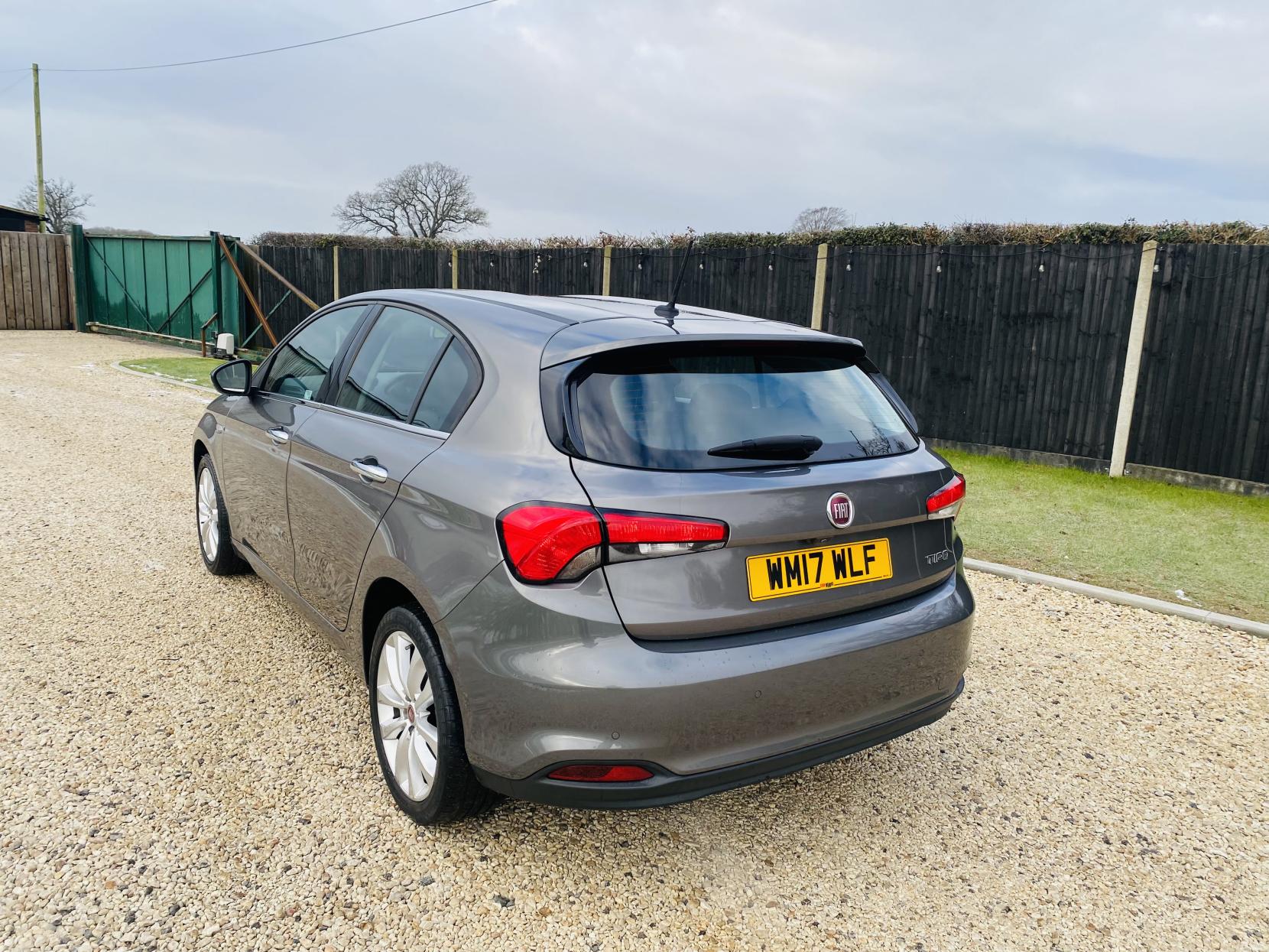 Fiat Tipo 1.4 MPI Lounge Hatchback 5dr Petrol Manual Euro 6 (95 ps)