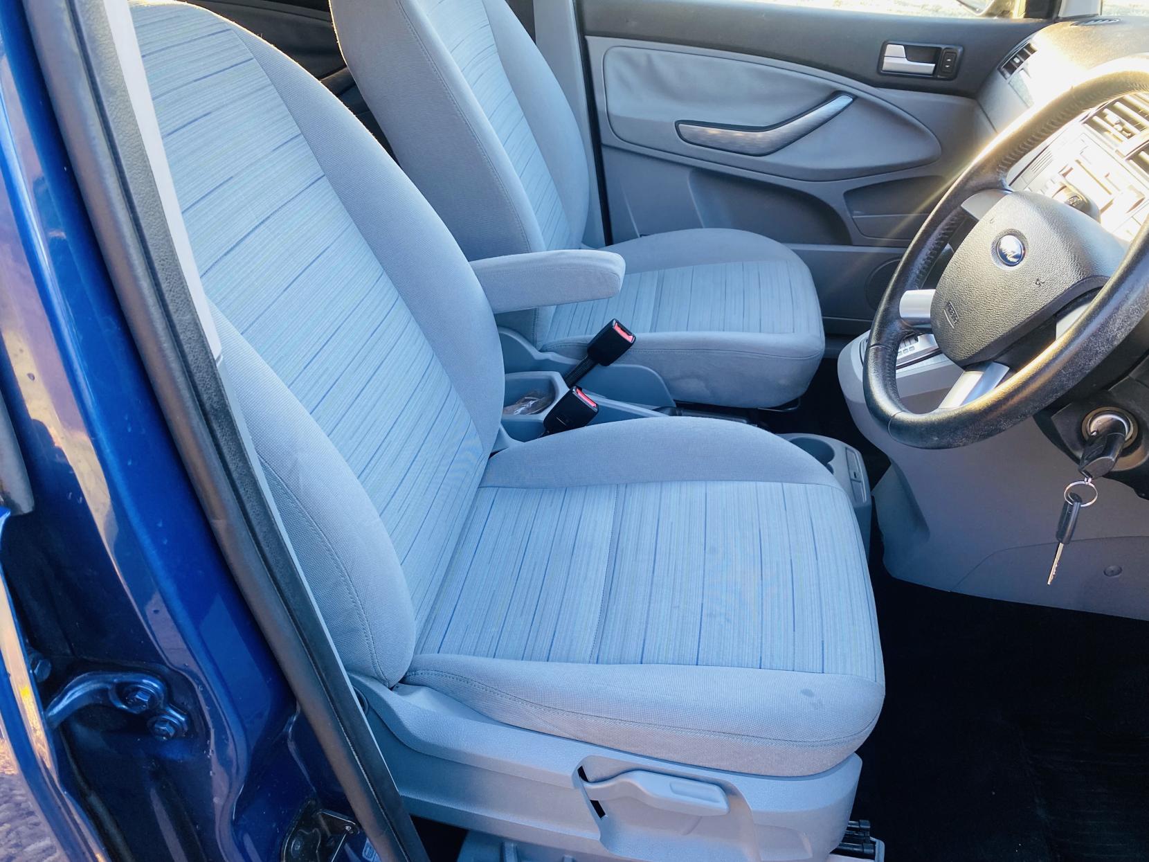 Ford C-Max 2.0 Zetec MPV 5dr Petrol Automatic (194 g/km, 143 bhp)