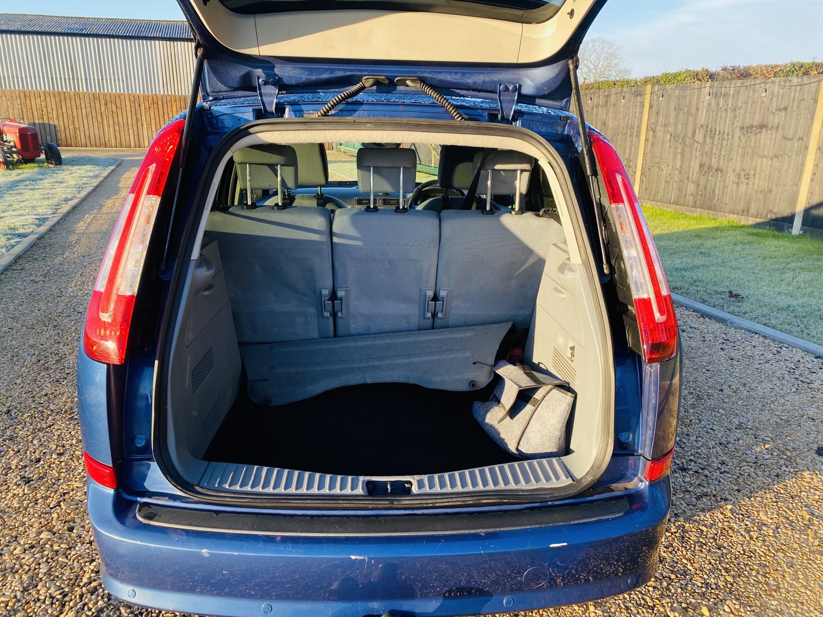 Ford C-Max 2.0 Zetec MPV 5dr Petrol Automatic (194 g/km, 143 bhp)