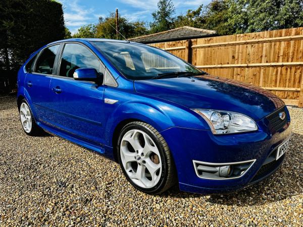 Ford Focus 2.5 SIV ST-2 Hatchback 5dr Petrol Manual (224 g/km, 221 bhp)