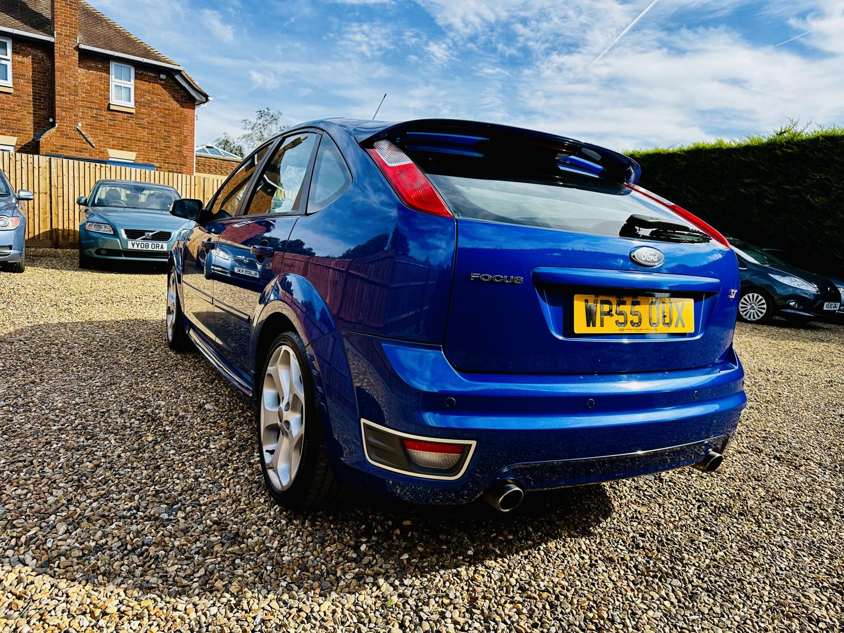 Ford Focus 2.5 SIV ST-2 Hatchback 5dr Petrol Manual (224 g/km, 221 bhp)