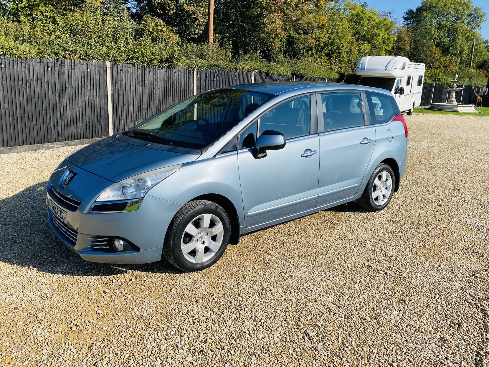 Peugeot 5008 1.6 HDi Sport MPV 5dr Diesel Manual Euro 5 (112 ps)