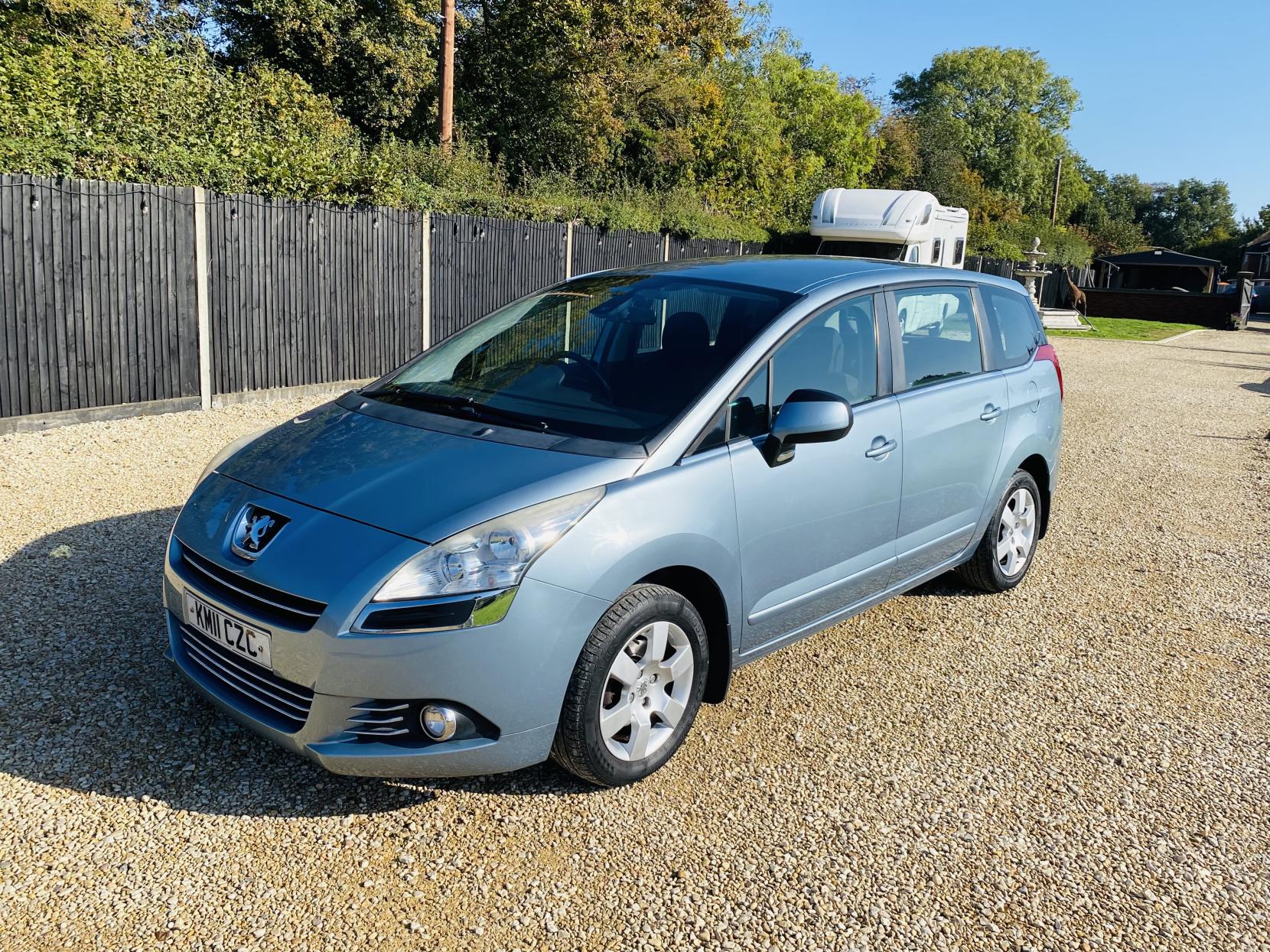 Peugeot 5008 1.6 HDi Sport MPV 5dr Diesel Manual Euro 5 (112 ps)