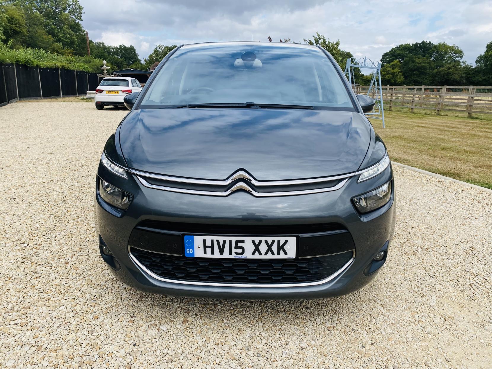 Citroen C4 Picasso 1.6 e-HDi Exclusive+ MPV 5dr Diesel ETG6 Euro 5 (s/s) (115 ps)