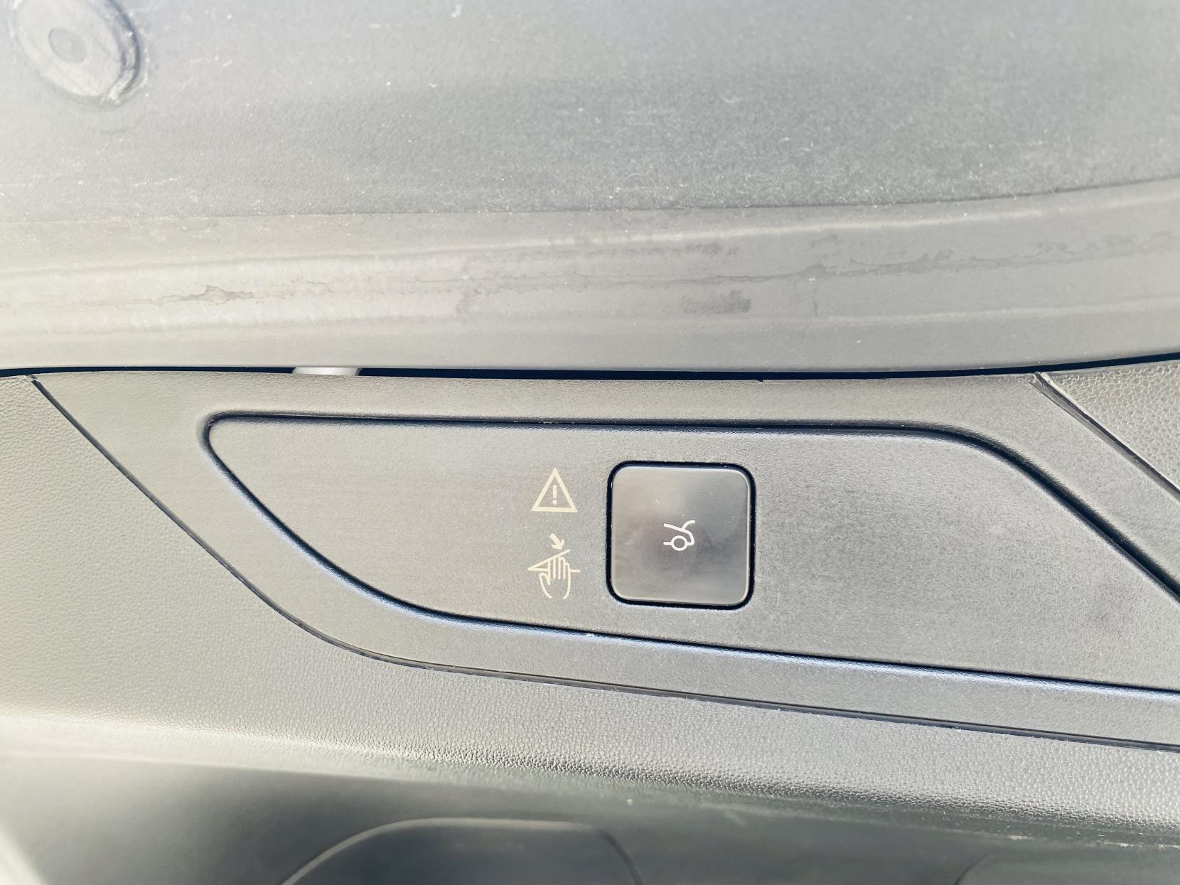 Citroen C4 Picasso 1.6 e-HDi Exclusive+ MPV 5dr Diesel ETG6 Euro 5 (s/s) (115 ps)
