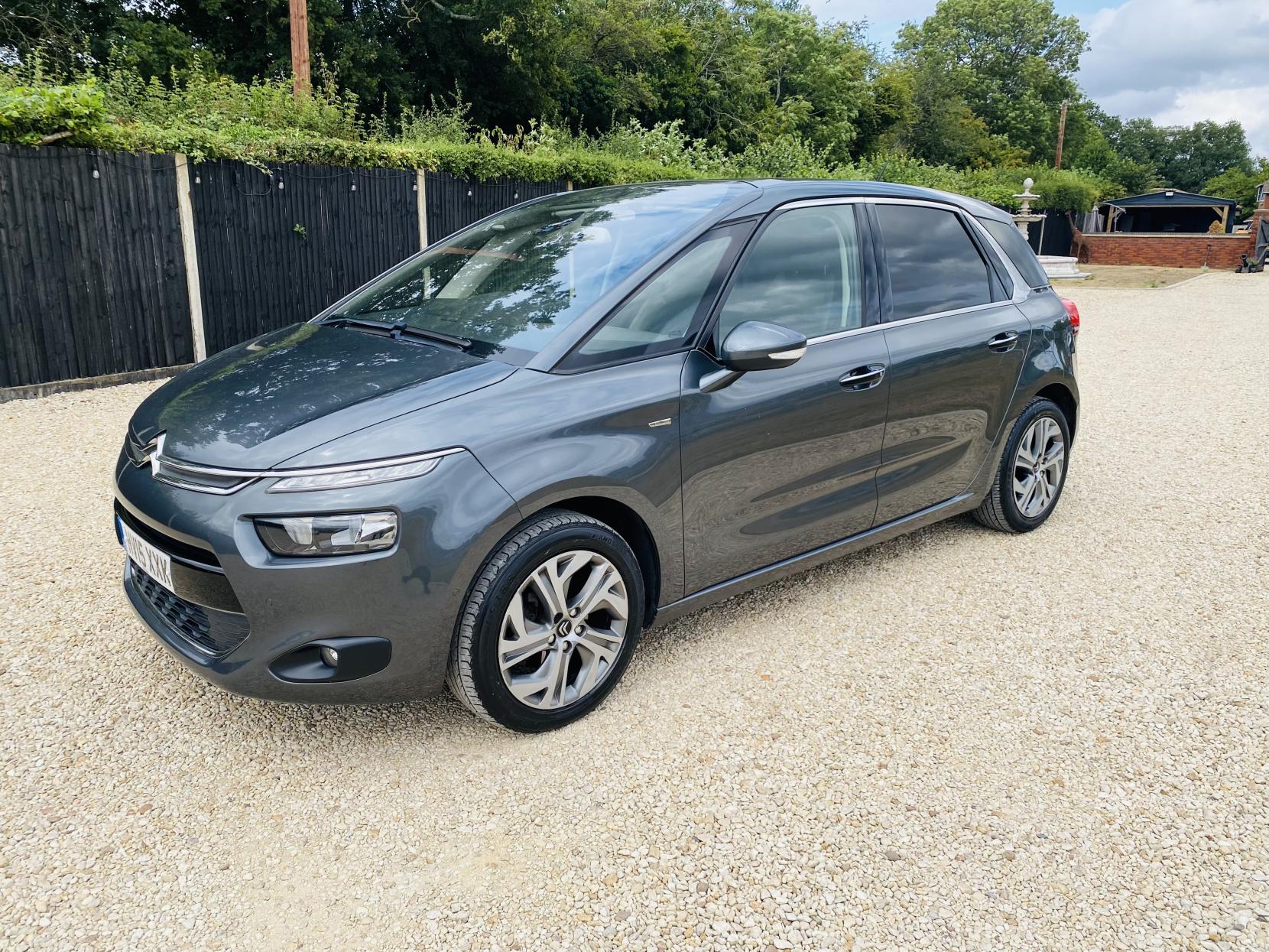 Citroen C4 Picasso 1.6 e-HDi Exclusive+ MPV 5dr Diesel ETG6 Euro 5 (s/s) (115 ps)