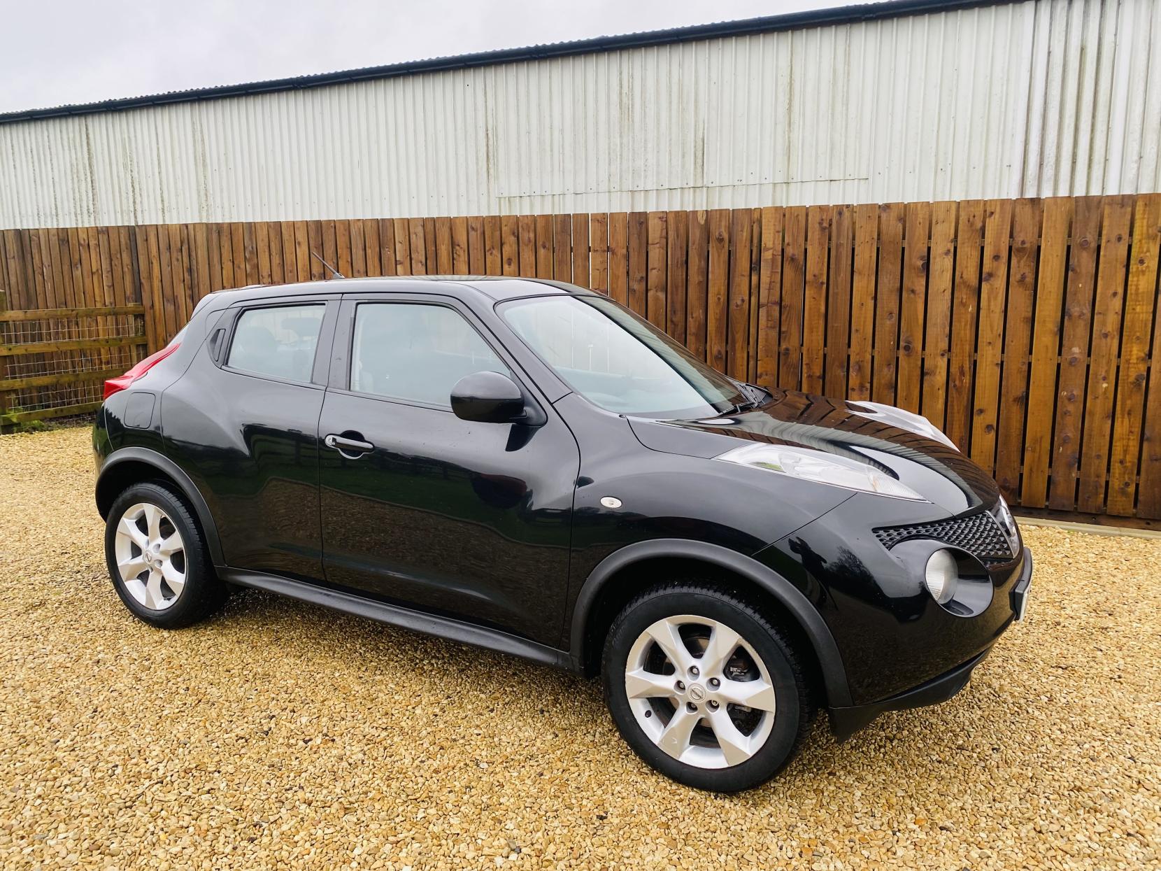Nissan Juke 1.6 Acenta SUV 5dr Petrol Manual Euro 5 (s/s) (117 ps)