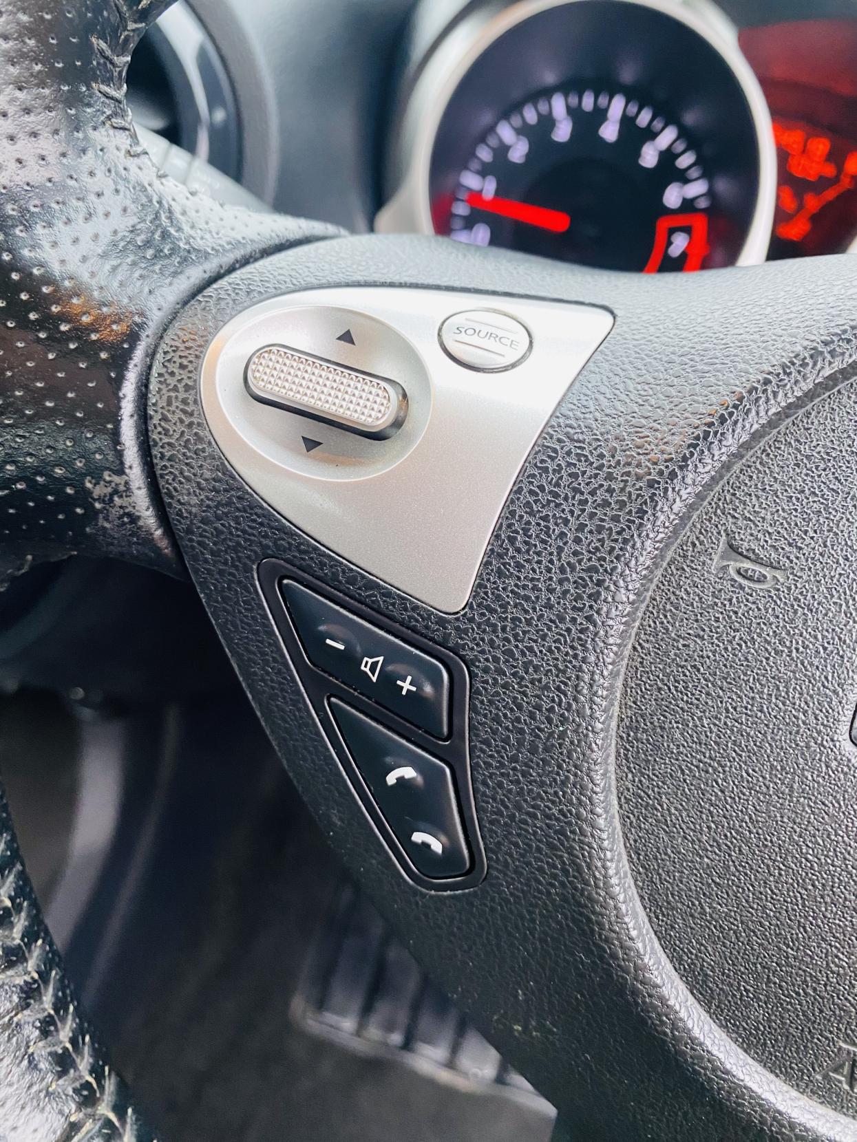 Nissan Juke 1.6 Acenta SUV 5dr Petrol Manual Euro 5 (s/s) (117 ps)