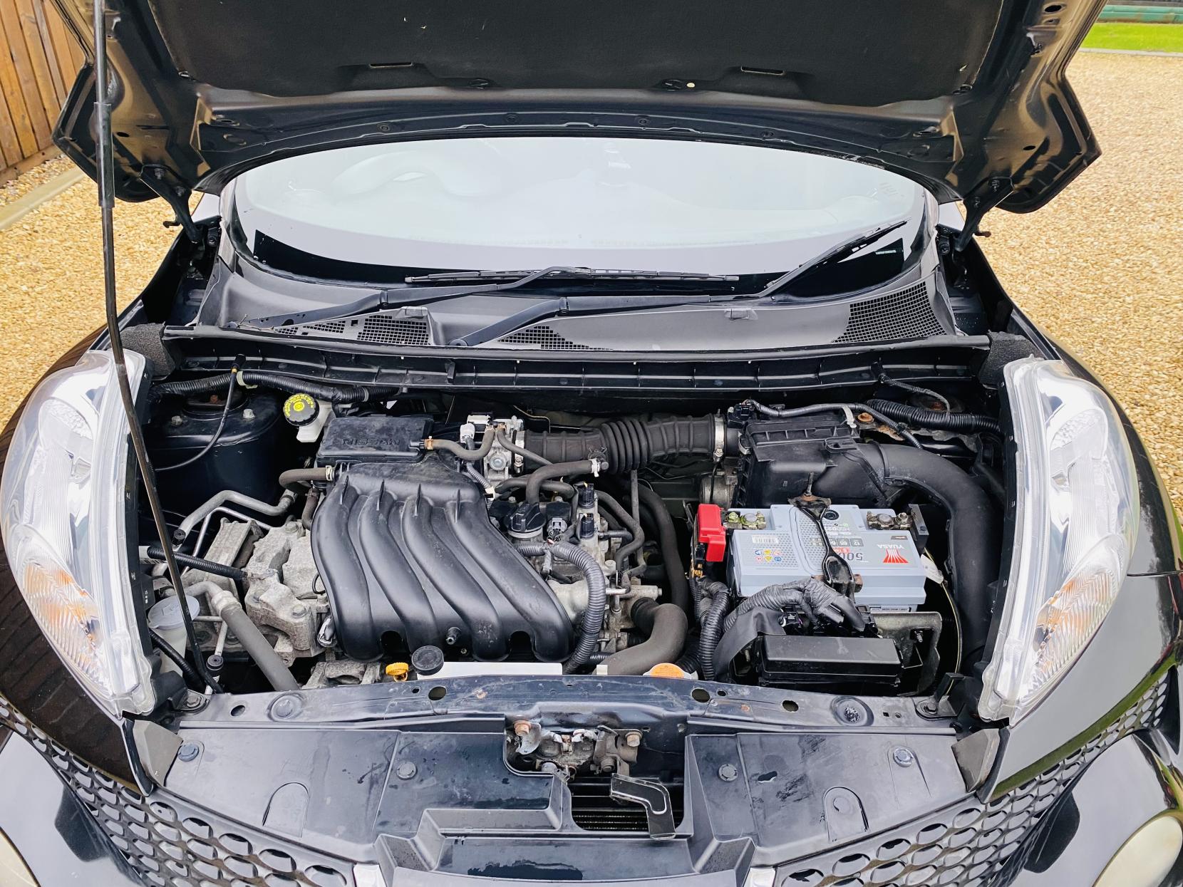 Nissan Juke 1.6 Acenta SUV 5dr Petrol Manual Euro 5 (s/s) (117 ps)