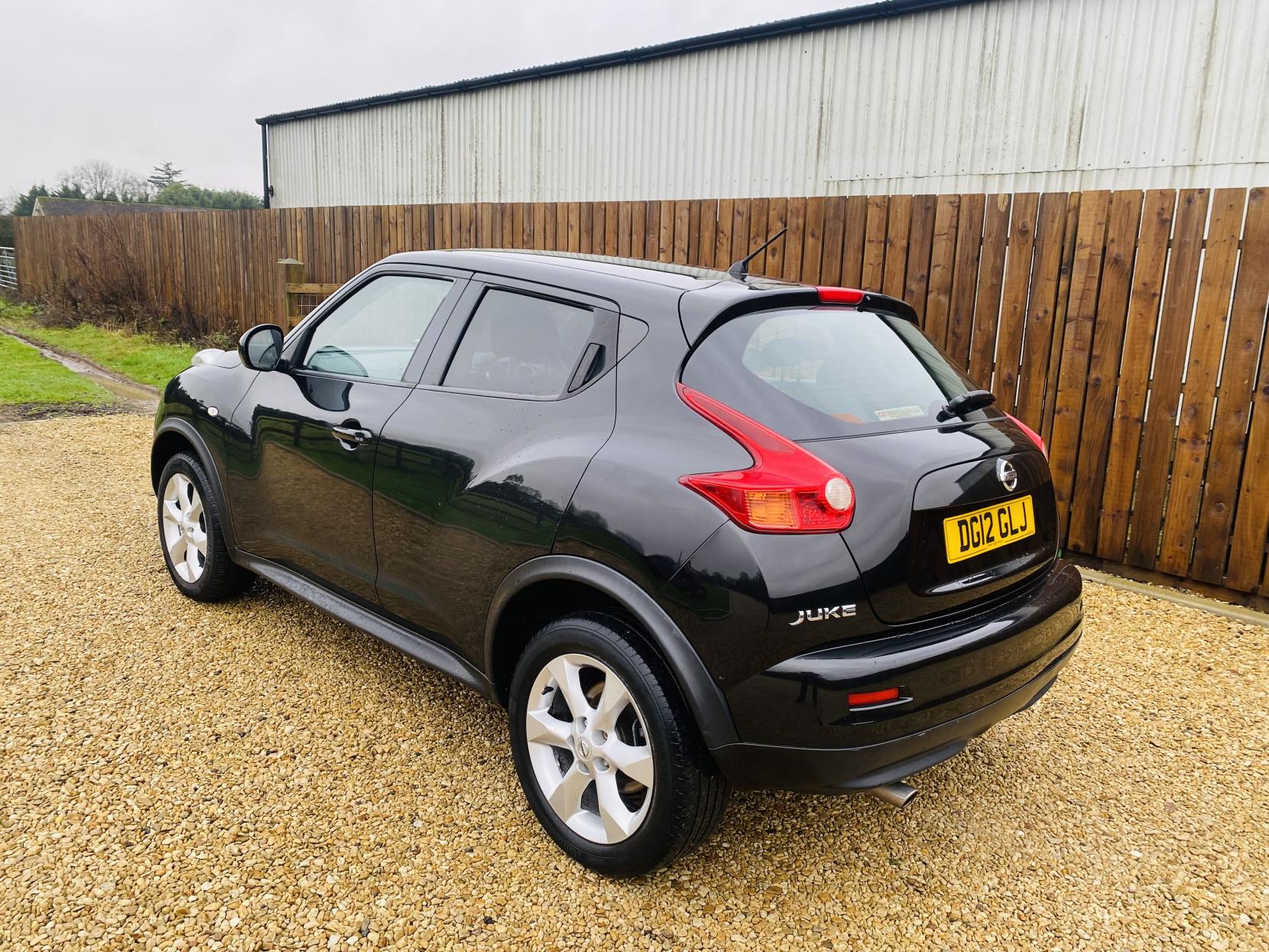 Nissan Juke 1.6 Acenta SUV 5dr Petrol Manual Euro 5 (s/s) (117 ps)