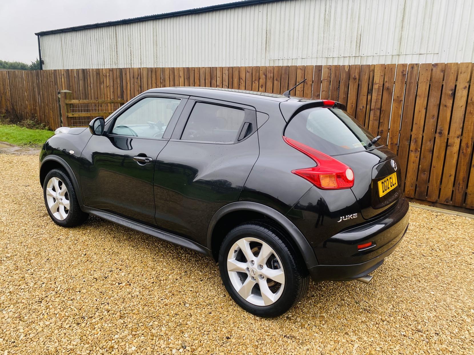 Nissan Juke 1.6 Acenta SUV 5dr Petrol Manual Euro 5 (s/s) (117 ps)