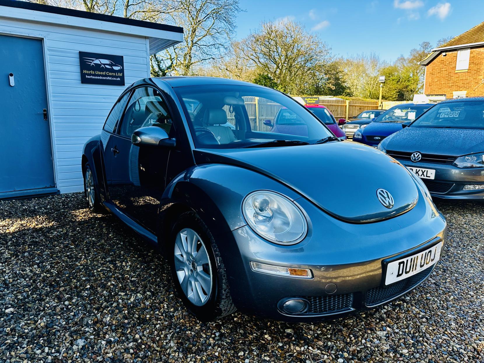 Volkswagen Beetle 2.0 Hatchback 3dr Petrol Auto Euro 4 (115 ps)