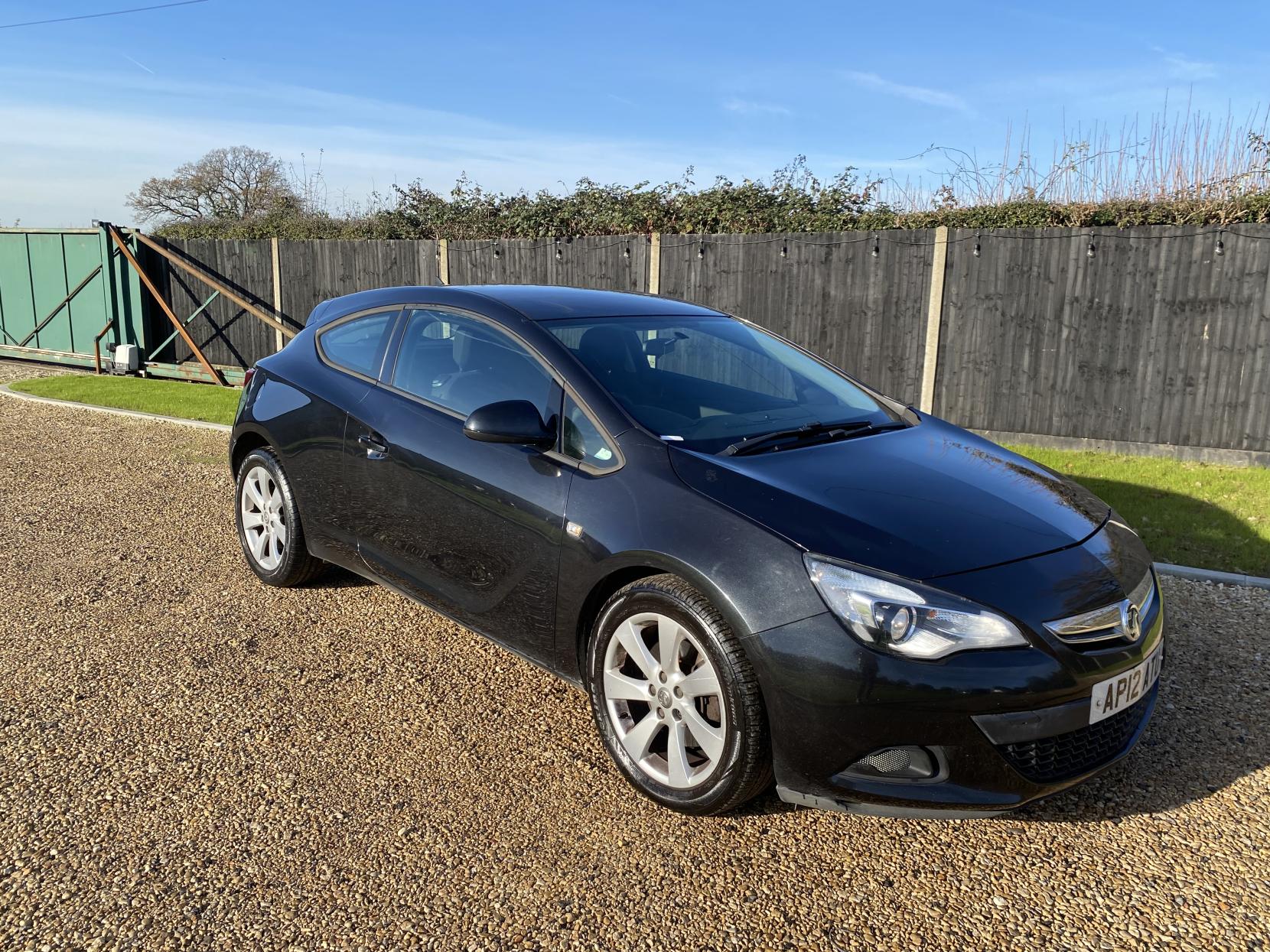 Vauxhall Astra GTC 1.6T 16V Sport Coupe 3dr Petrol Manual Euro 5 (180 ps)