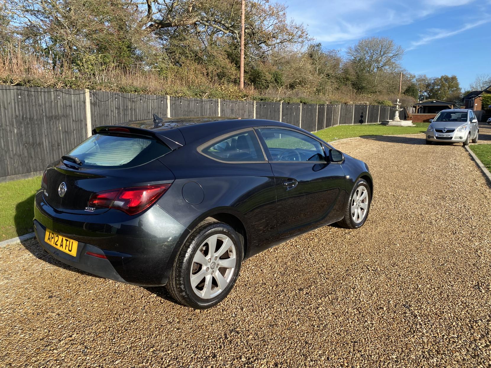 Vauxhall Astra GTC 1.6T 16V Sport Coupe 3dr Petrol Manual Euro 5 (180 ps)