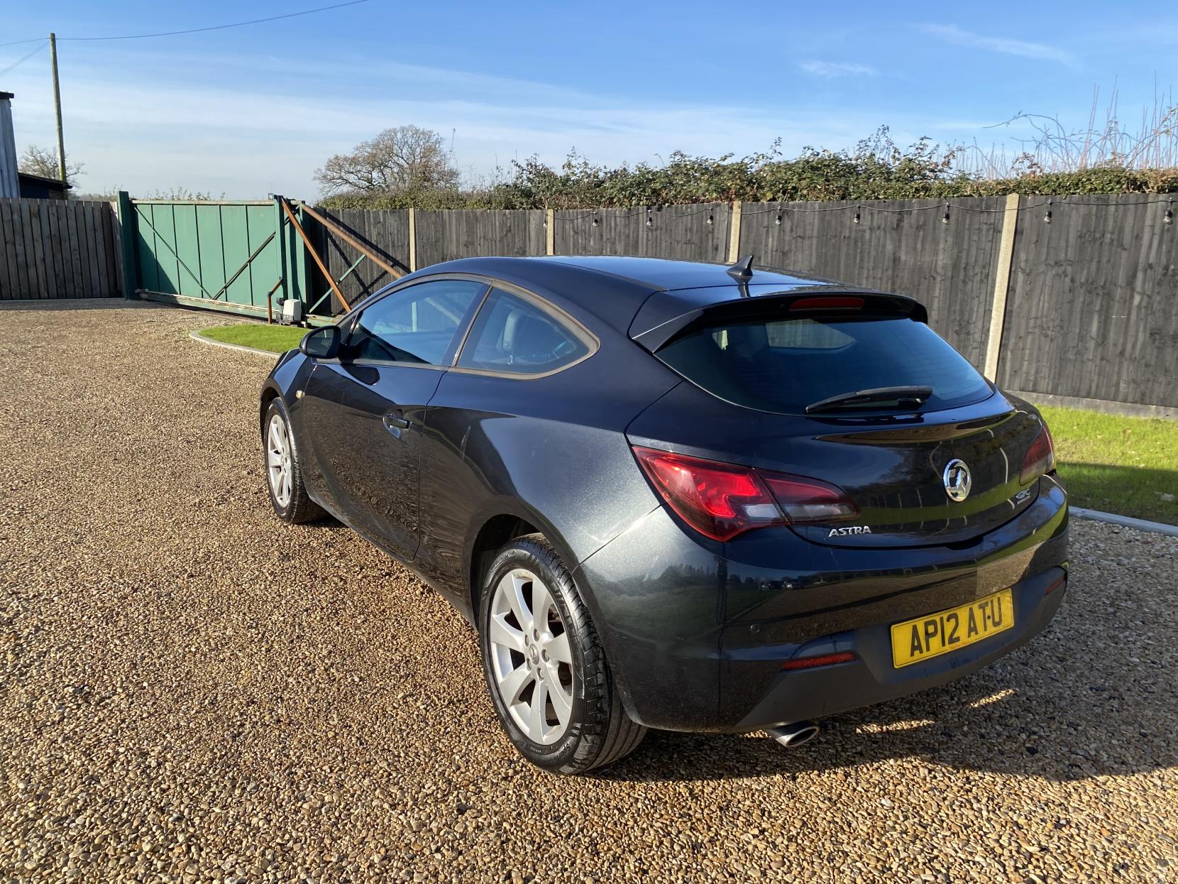 Vauxhall Astra GTC 1.6T 16V Sport Coupe 3dr Petrol Manual Euro 5 (180 ps)