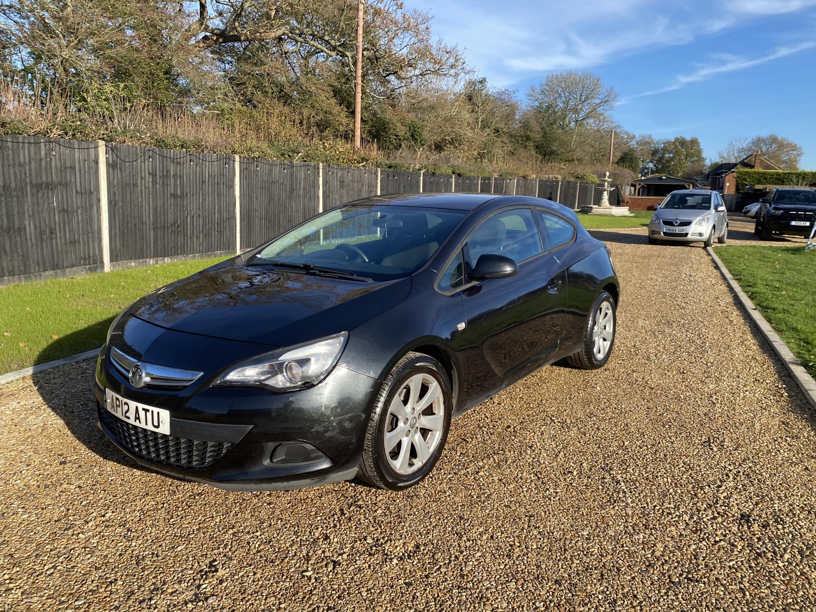Vauxhall Astra GTC 1.6T 16V Sport Coupe 3dr Petrol Manual Euro 5 (180 ps)