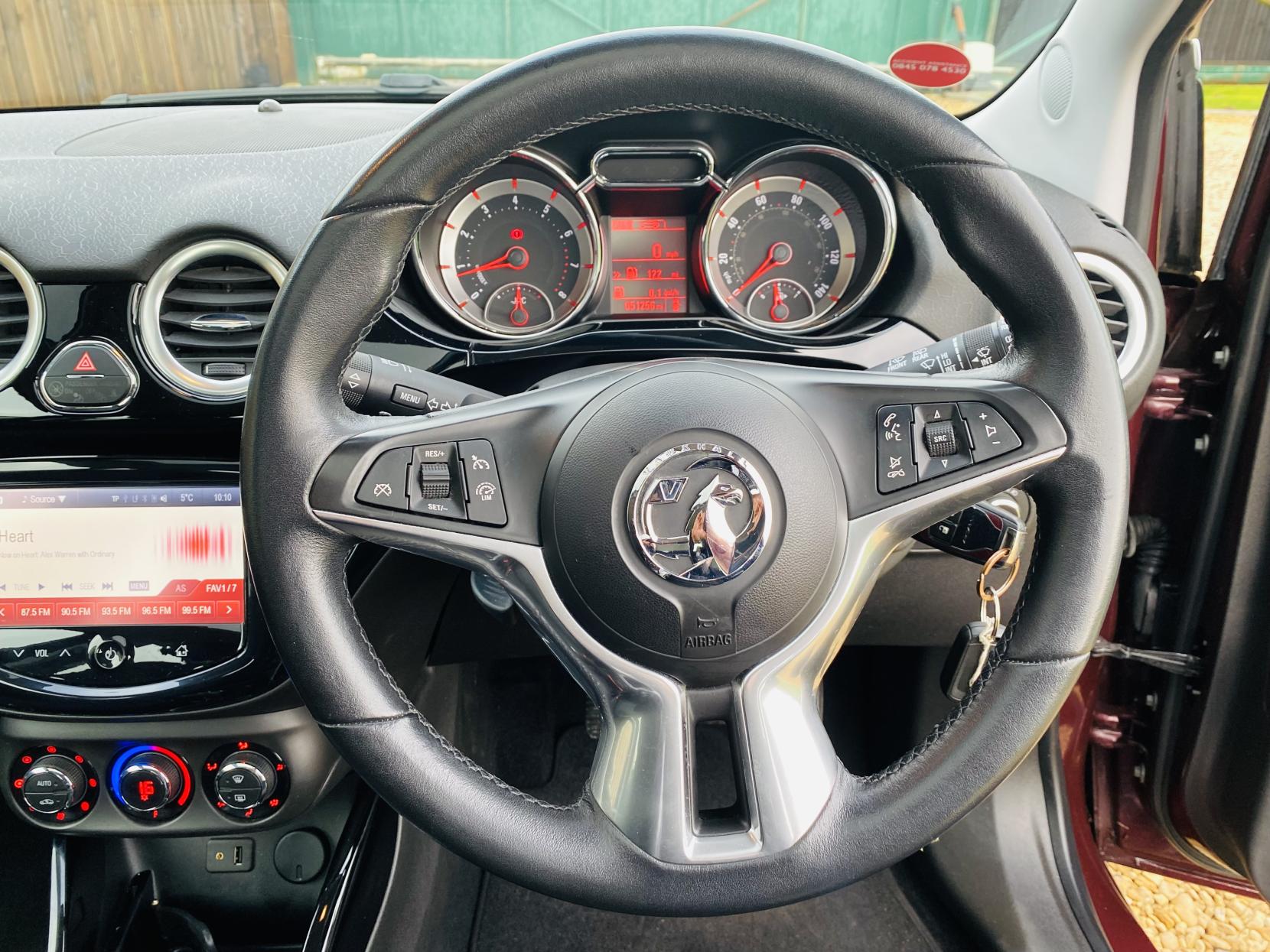 Vauxhall ADAM 1.2i GLAM Hatchback 3dr Petrol Manual Euro 6 (70 ps)