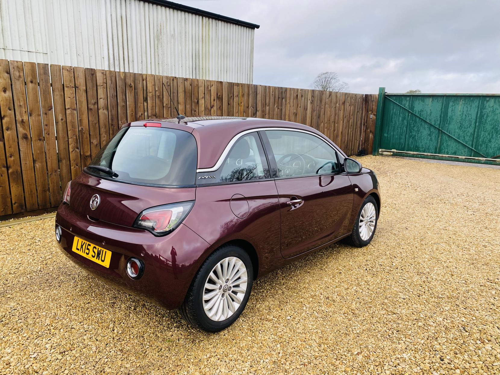 Vauxhall ADAM 1.2i GLAM Hatchback 3dr Petrol Manual Euro 6 (70 ps)