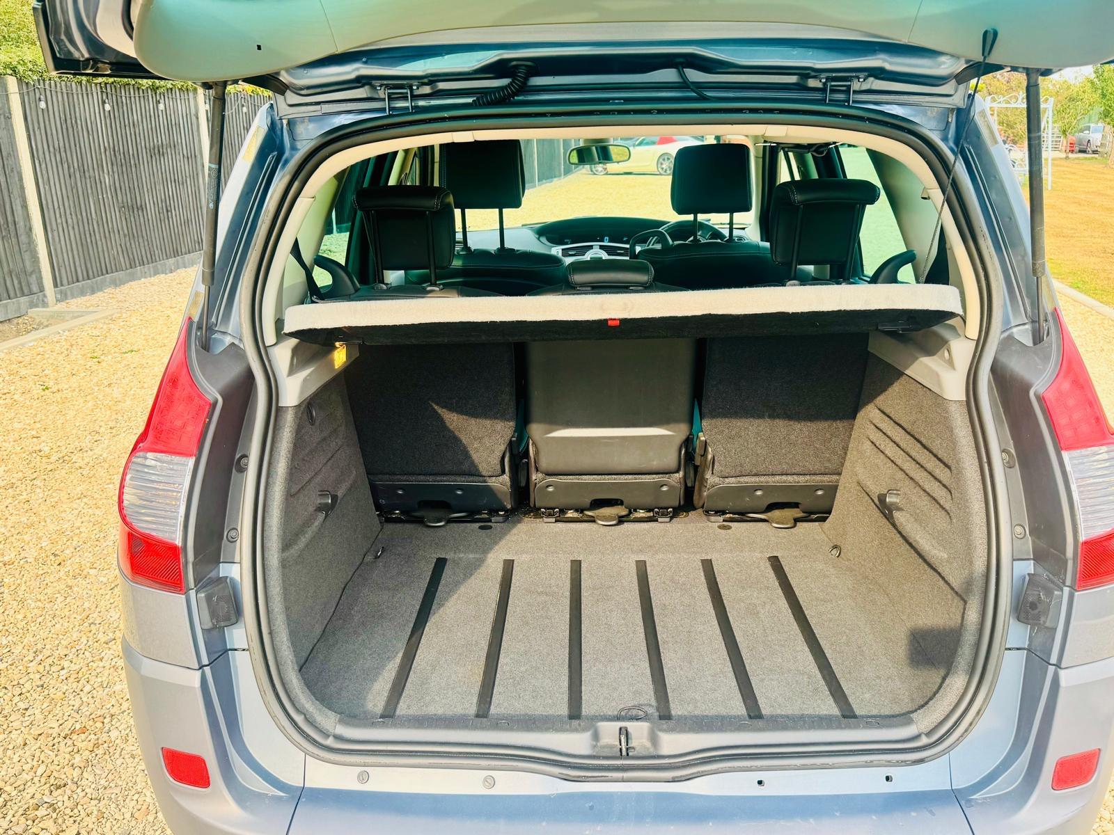 Renault Scenic 1.6 VVT Dynamique S MPV 5dr Petrol Automatic (191 g/km, 111 bhp)