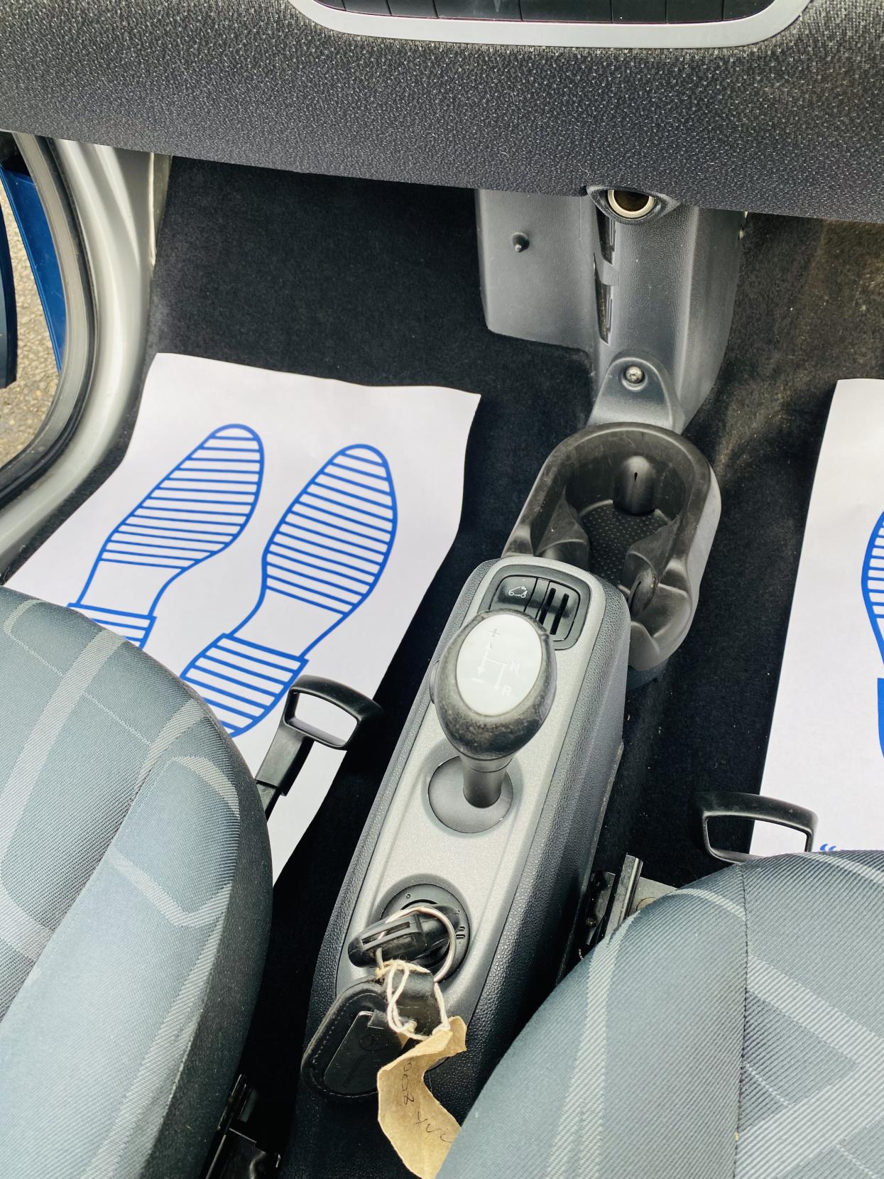 Smart fortwo 1.0 Passion Cabriolet 2dr Petrol Auto Euro 4 (71 bhp)