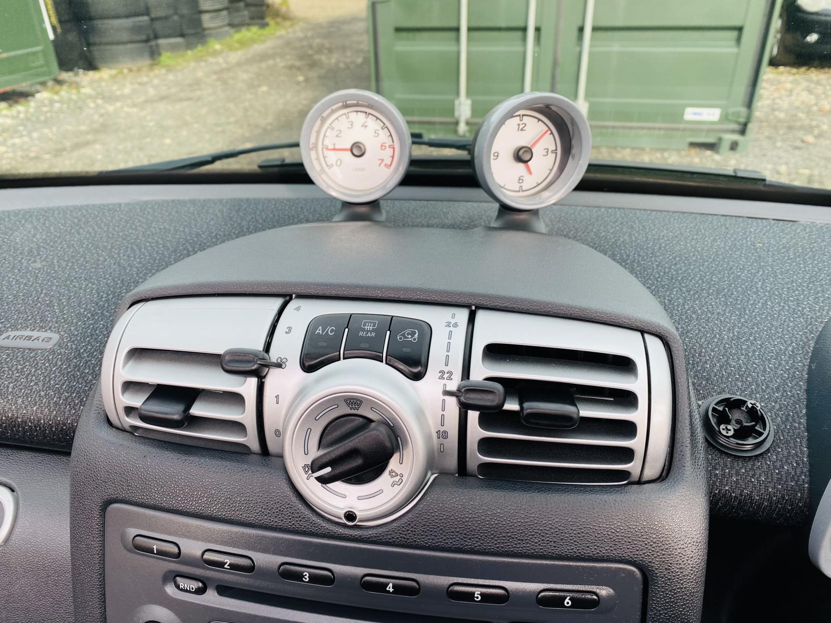 Smart fortwo 1.0 Passion Cabriolet 2dr Petrol Auto Euro 4 (71 bhp)