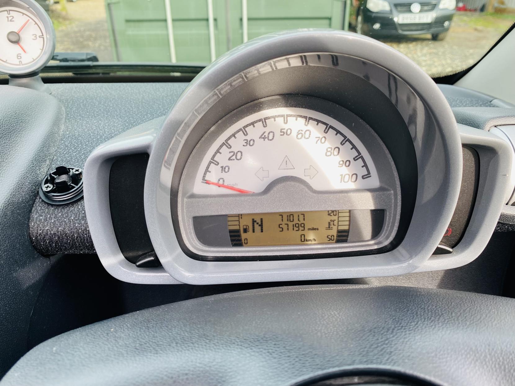 Smart fortwo 1.0 Passion Cabriolet 2dr Petrol Auto Euro 4 (71 bhp)