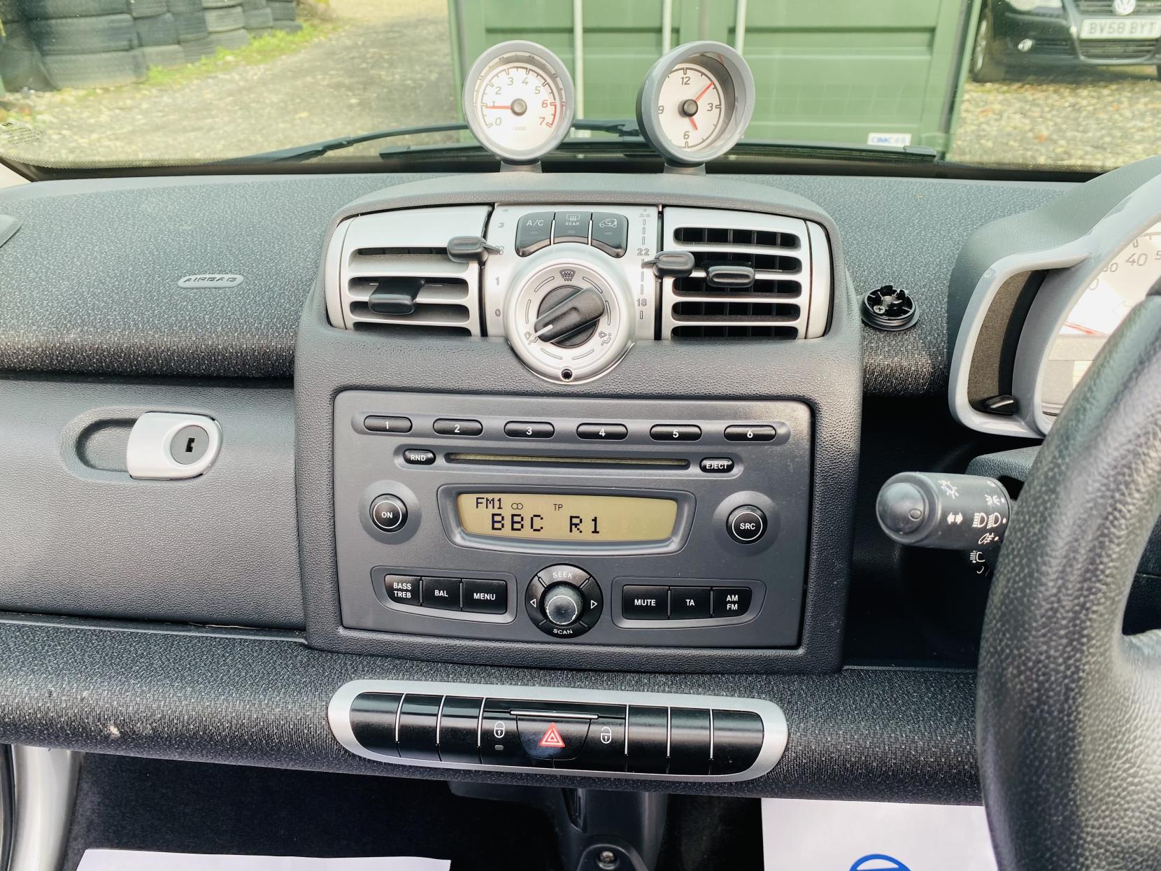 Smart fortwo 1.0 Passion Cabriolet 2dr Petrol Auto Euro 4 (71 bhp)