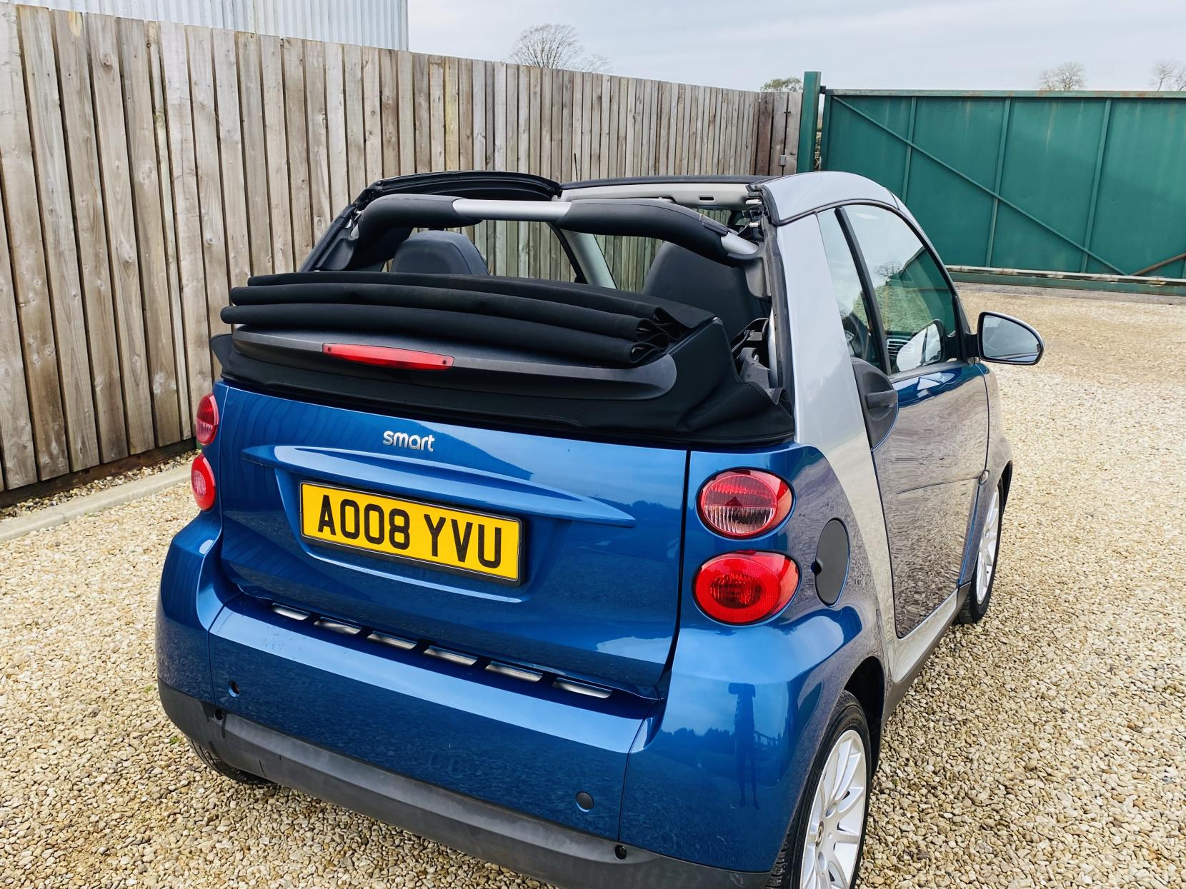 Smart fortwo 1.0 Passion Cabriolet 2dr Petrol Auto Euro 4 (71 bhp)