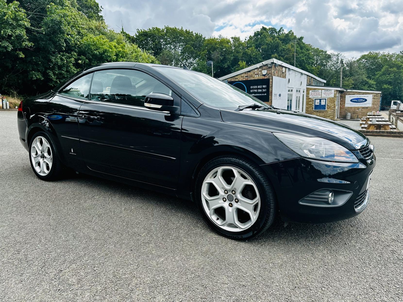 Ford Focus CC 2.0 CC-2 Convertible 2dr Petrol Manual (179 g/km, 143 bhp)