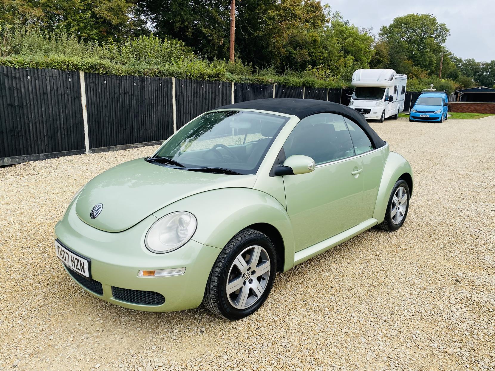 Volkswagen Beetle 1.4 16V Luna Cabriolet 2dr Petrol Manual Euro 4 (75 ps)