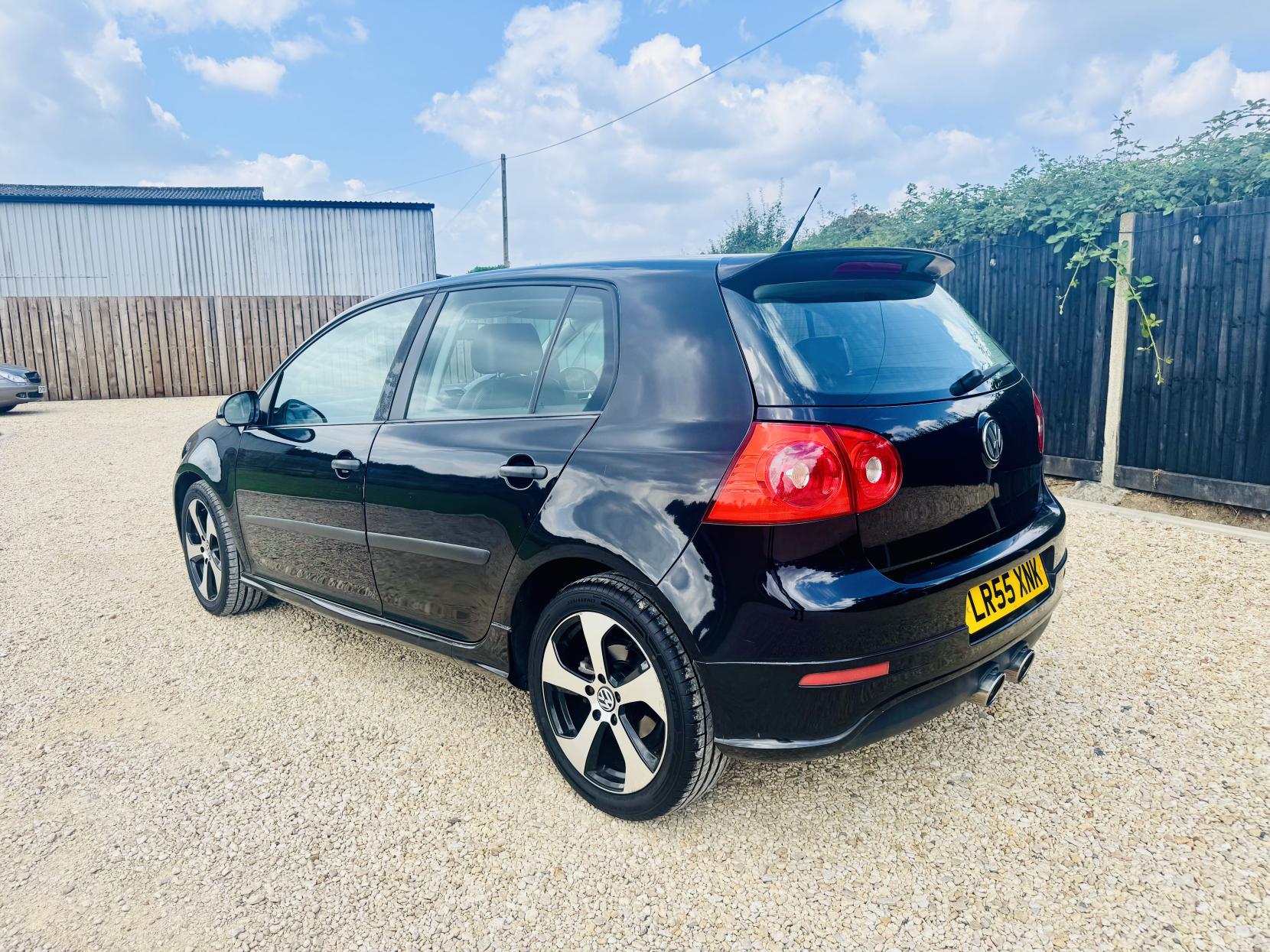 Volkswagen Golf 1.6 FSI SE Hatchback 5dr Petrol Automatic (185 g/km, 113 bhp)