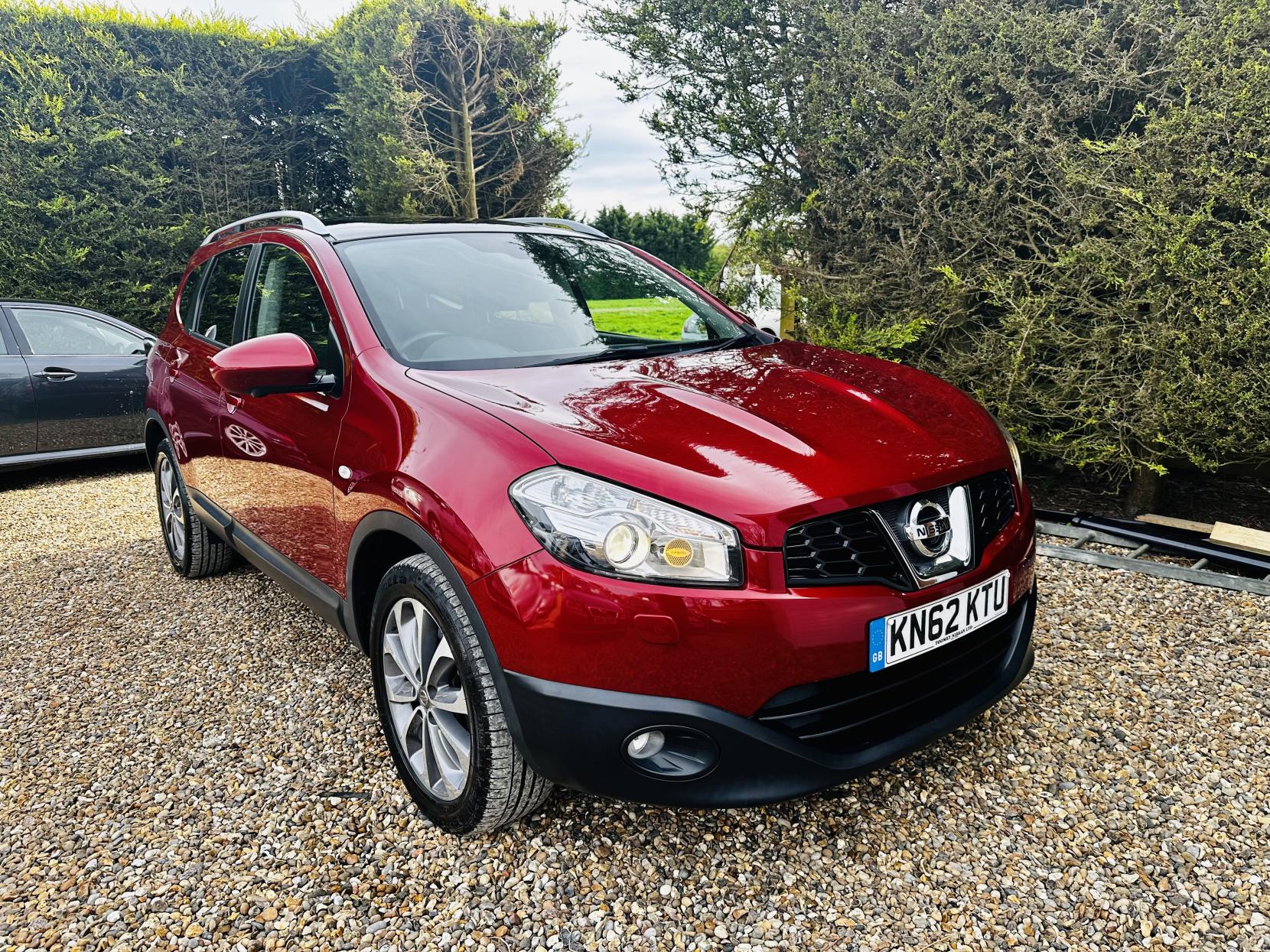 Nissan Qashqai+2 2.0 Tekna SUV 5dr Petrol CVT 4WD Euro 5 (AVM) (140 ps)