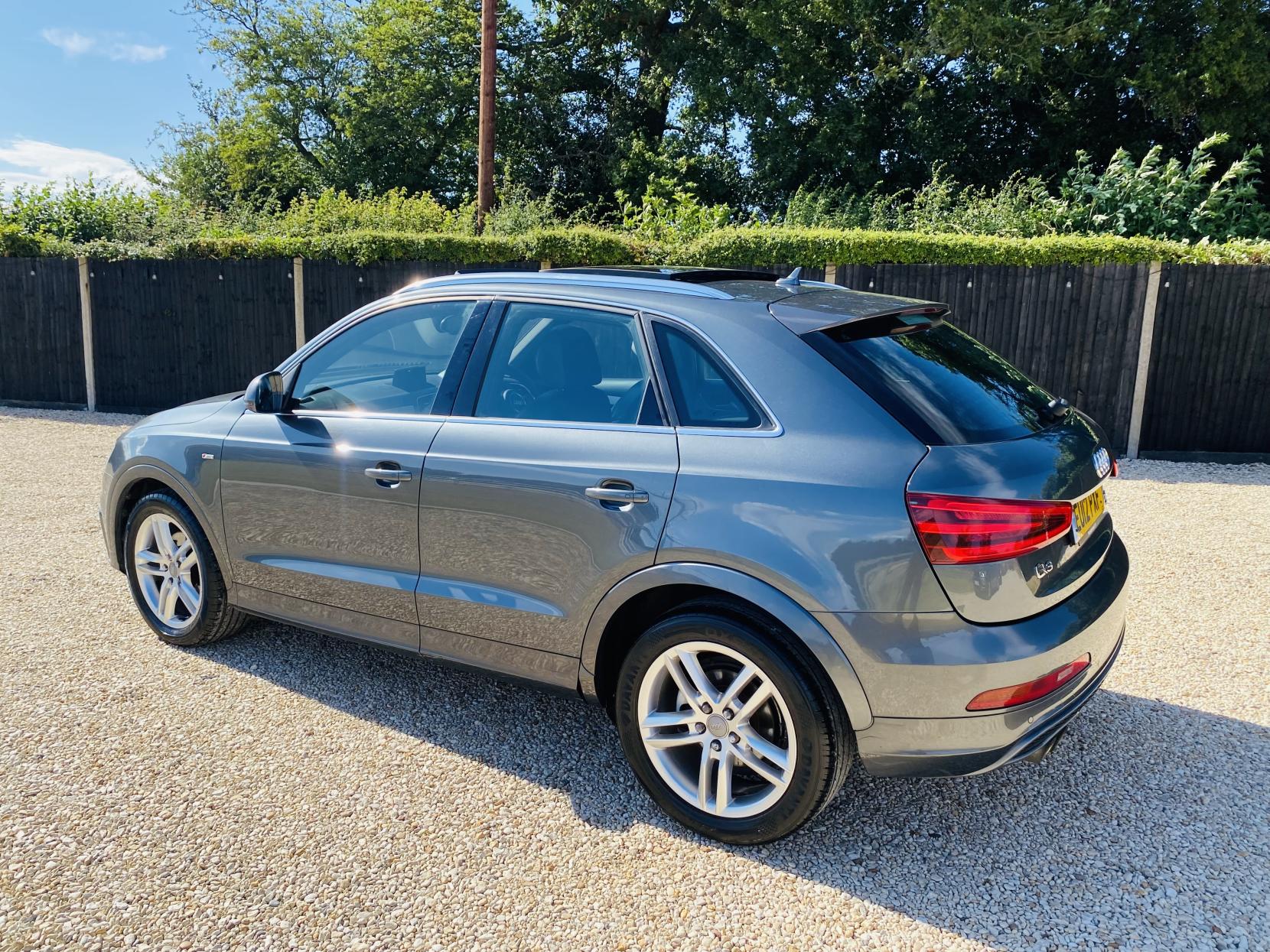 Audi Q3 2.0 TDI S line SUV 5dr Diesel S Tronic quattro Euro 5 (s/s) (177 ps)