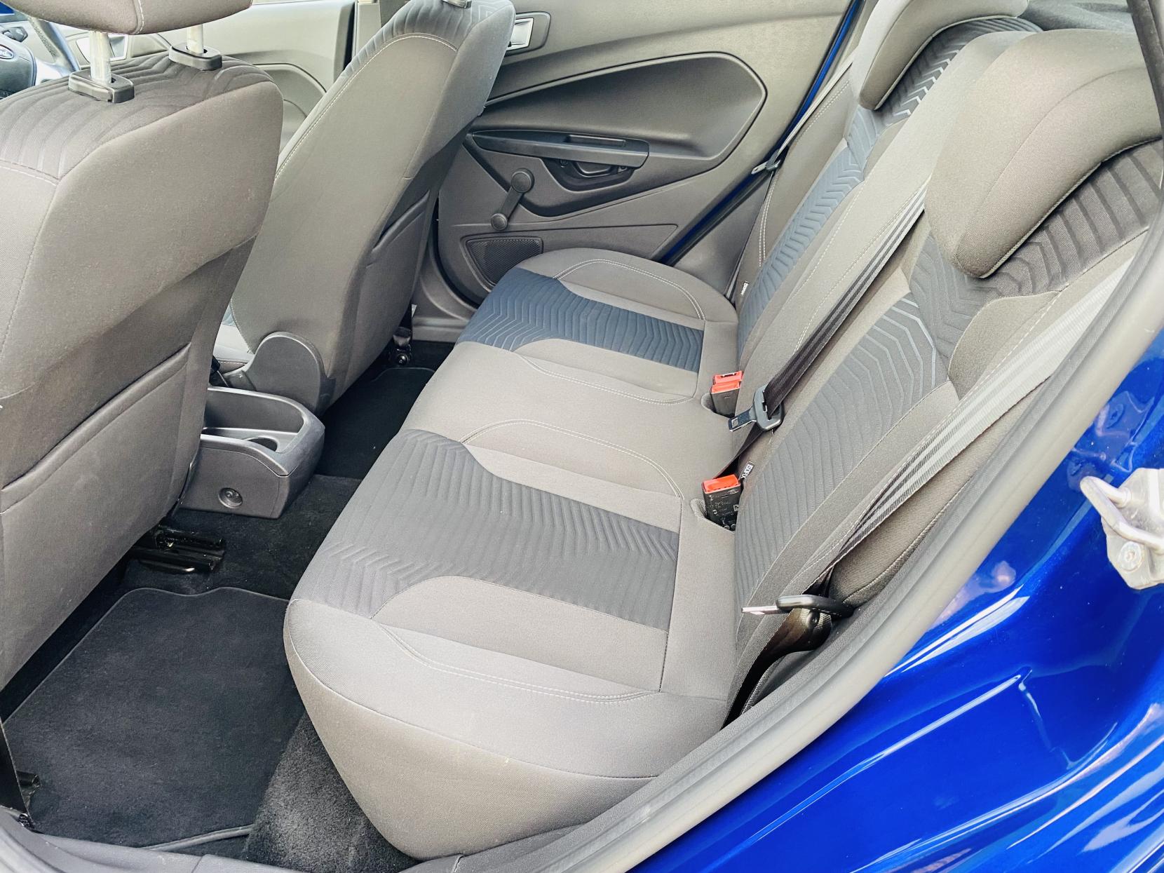 Ford Fiesta 1.25 Zetec Hatchback 5dr Petrol Manual Euro 5 (82 ps)