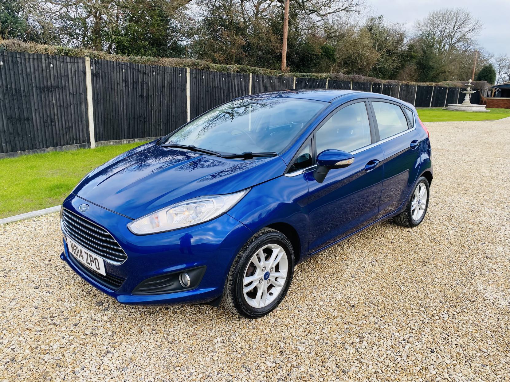Ford Fiesta 1.25 Zetec Hatchback 5dr Petrol Manual Euro 5 (82 ps)