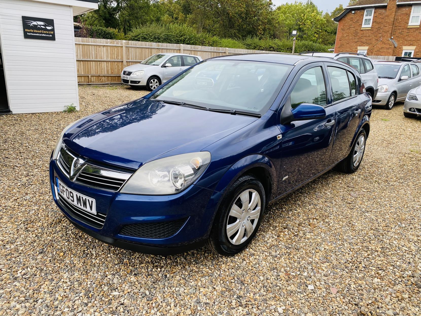 Vauxhall Astra 1.6i 16v Life Hatchback 5dr Petrol Manual (155 g/km, 113 bhp)