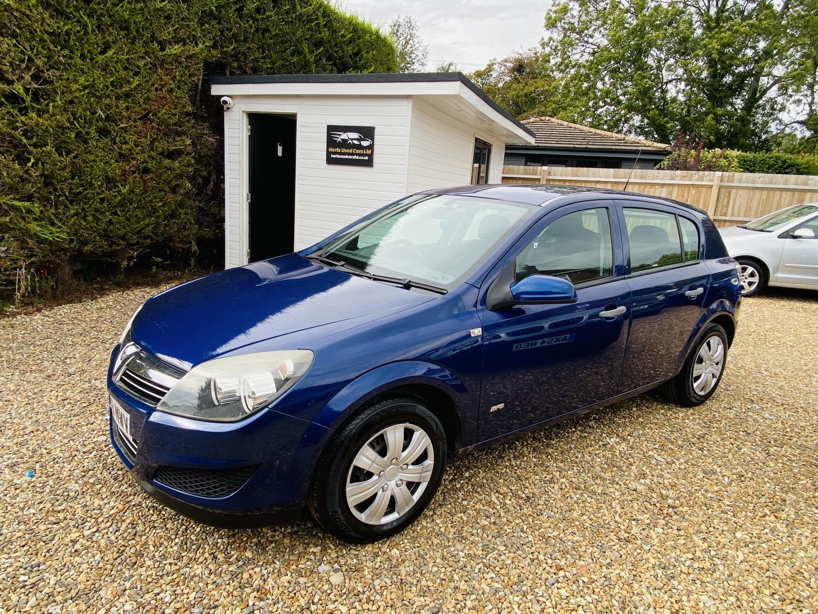 Vauxhall Astra 1.6i 16v Life Hatchback 5dr Petrol Manual (155 g/km, 113 bhp)