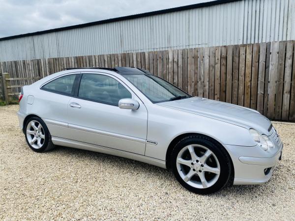 Mercedes-Benz C Class 1.8 C180 Kompressor Sport Edition Coupe 2dr Petrol Automatic (202 g/km, 143 bhp)