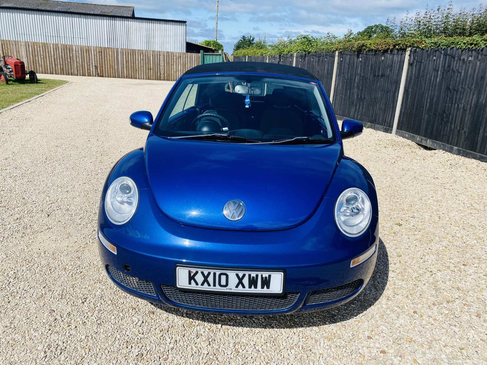 Volkswagen Beetle 1.6 Cabriolet 2dr Petrol Manual Euro 4 (102 ps)