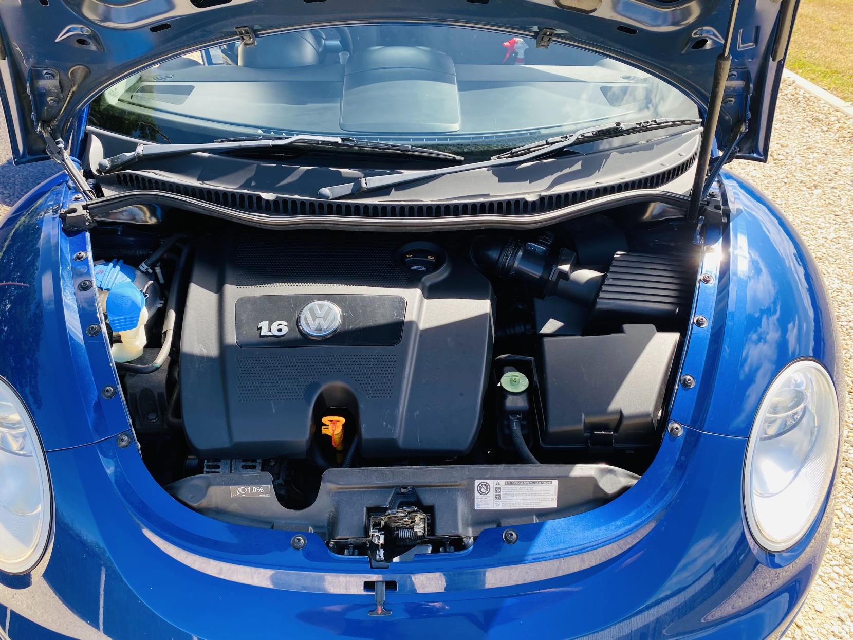 Volkswagen Beetle 1.6 Cabriolet 2dr Petrol Manual Euro 4 (102 ps)