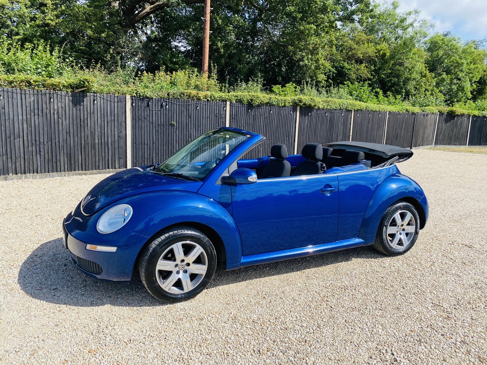 Volkswagen Beetle 1.6 Cabriolet 2dr Petrol Manual Euro 4 (102 ps)