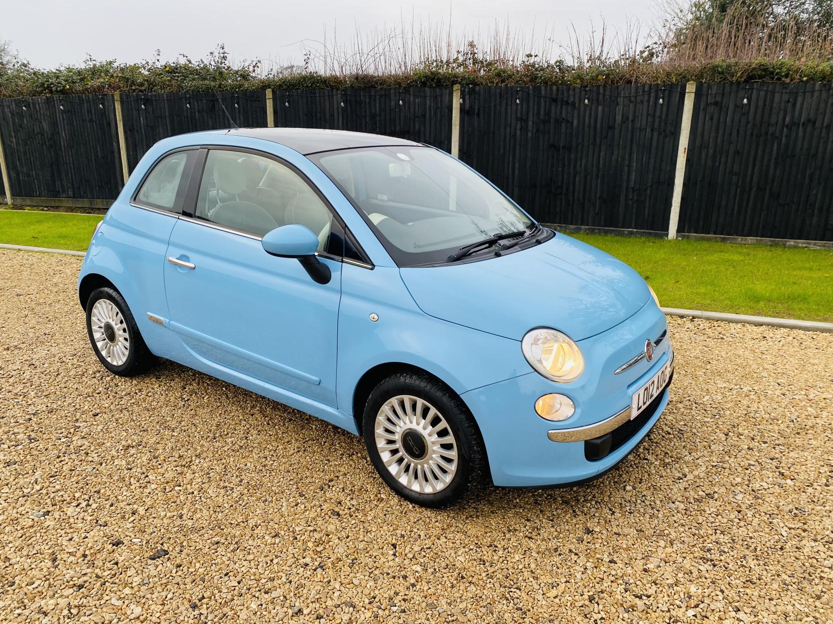 Fiat 500 1.2 Lounge Hatchback 3dr Petrol Dualogic Euro 4 (69 bhp)