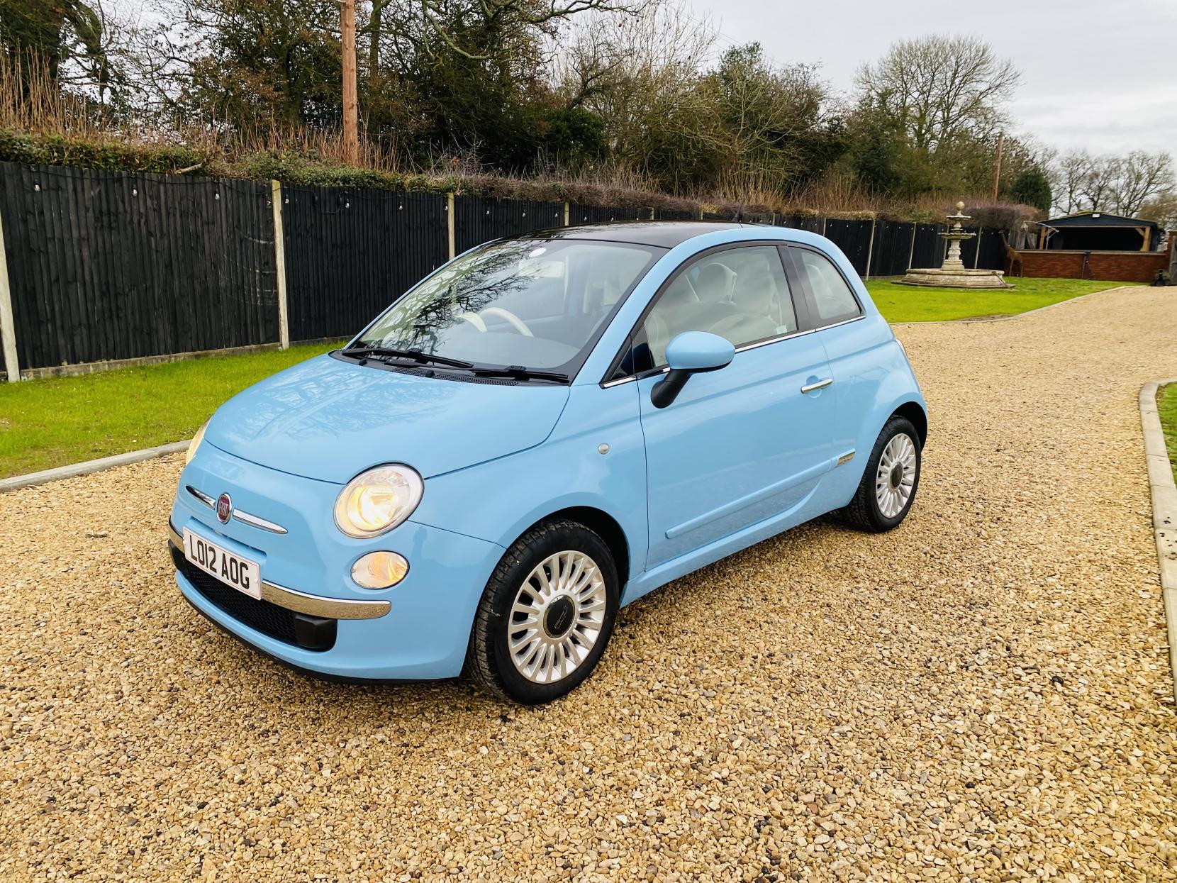 Fiat 500 1.2 Lounge Hatchback 3dr Petrol Dualogic Euro 4 (69 bhp)