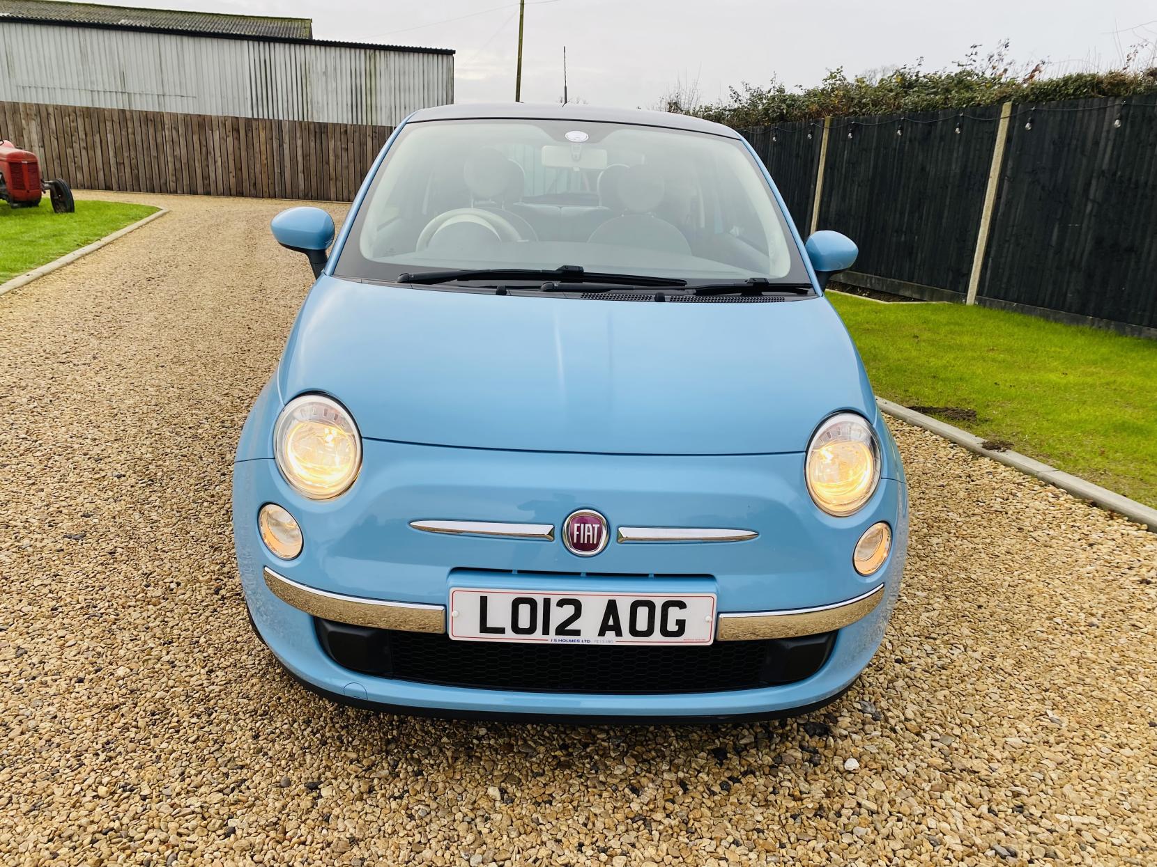 Fiat 500 1.2 Lounge Hatchback 3dr Petrol Dualogic Euro 4 (69 bhp)
