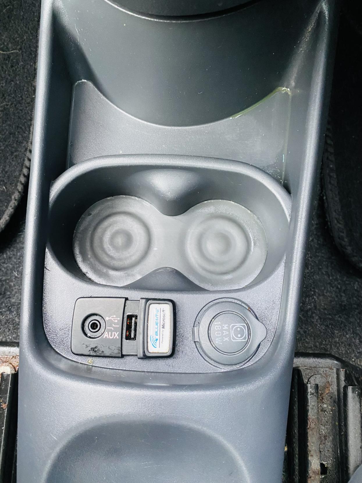 Fiat 500 1.2 Lounge Hatchback 3dr Petrol Dualogic Euro 4 (69 bhp)